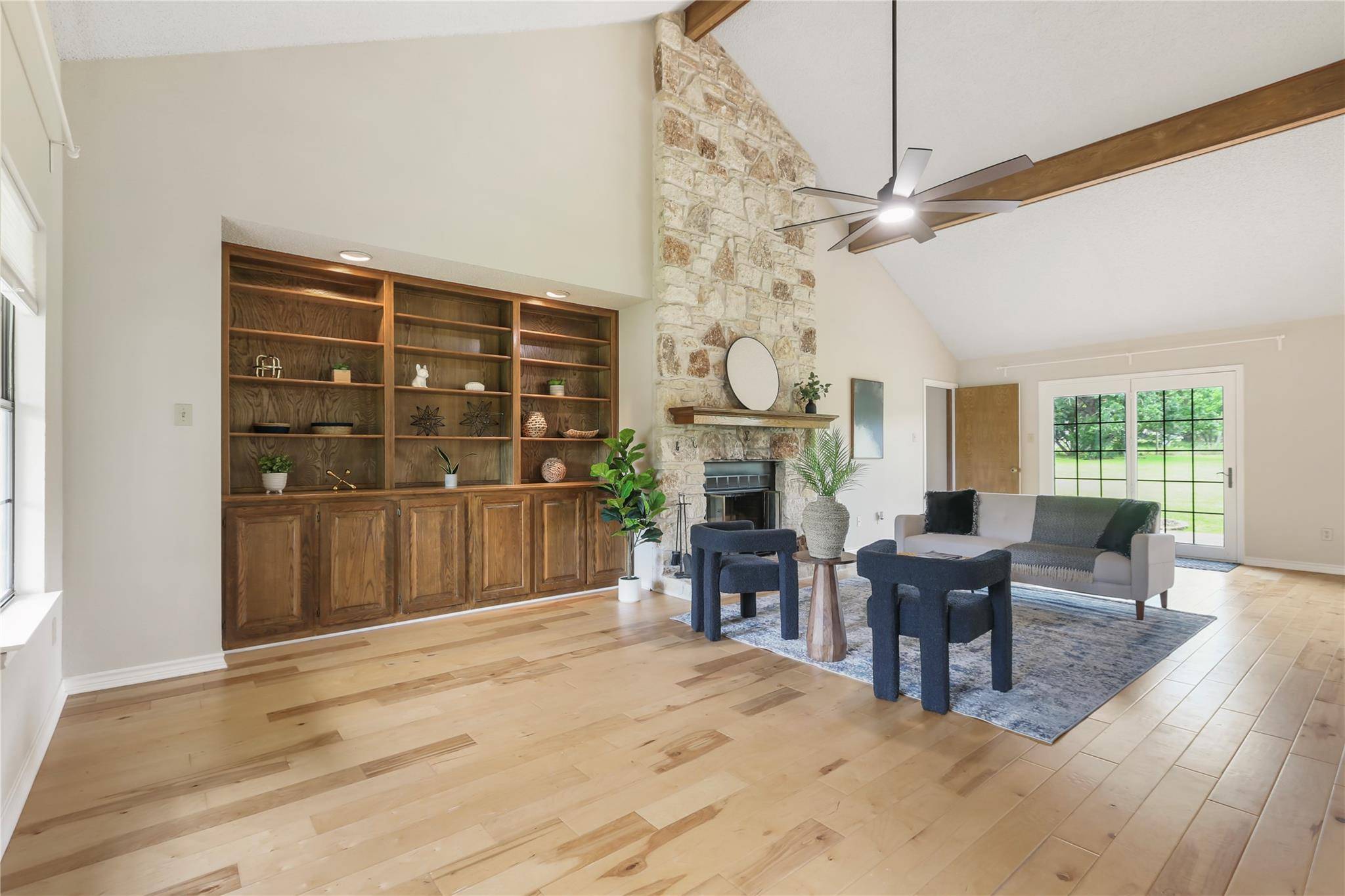402 Post Oak LN, Georgetown, TX 78628
