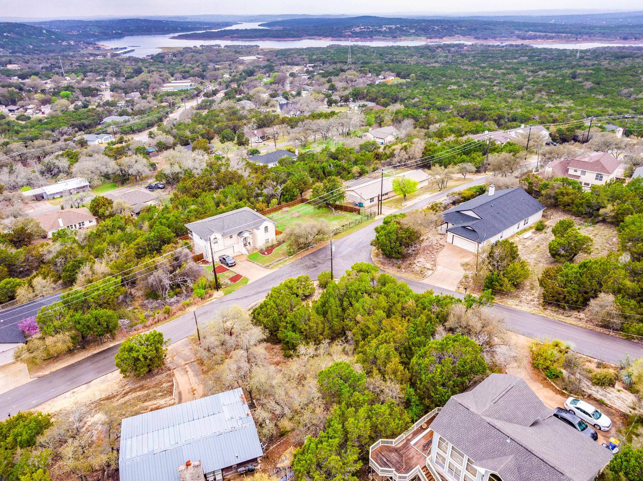21500 Surrey LN, Lago Vista, TX 78645