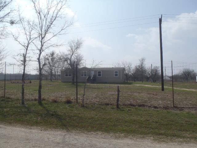 1580 Pooley RD, Kingsbury, TX 78638