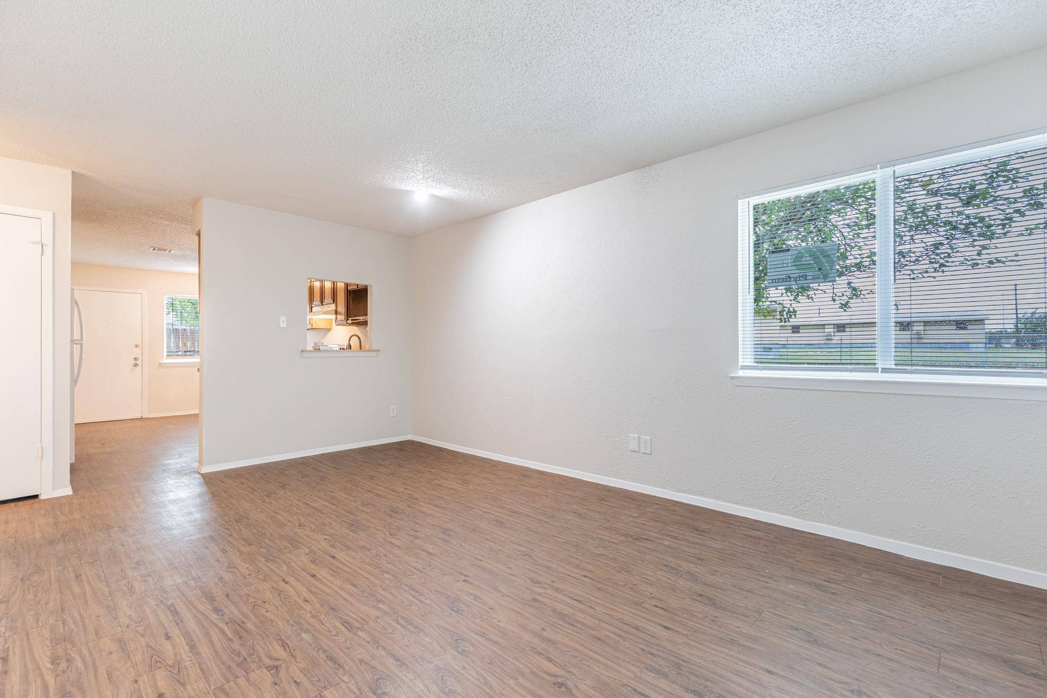 323 W William Cannon DR #B, Austin, TX 78745