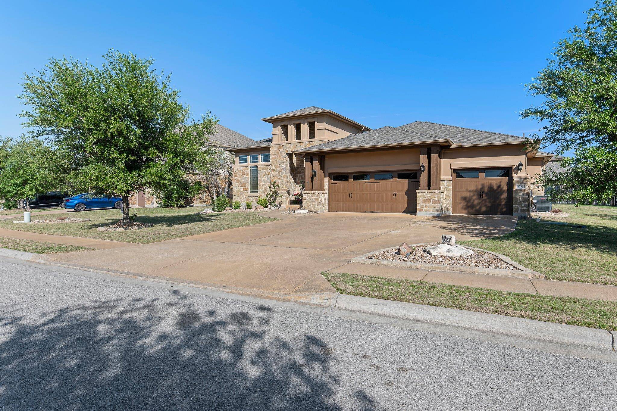 1737 Harvest Dance DR, Leander, TX 78641