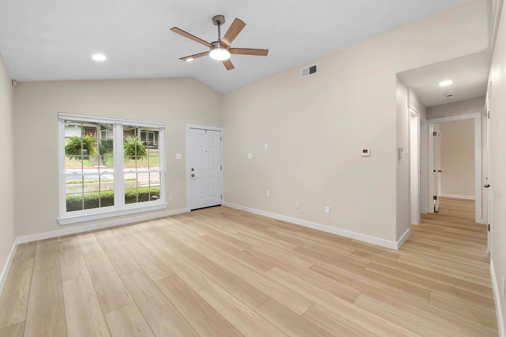 1015 E Yager LN #187, Austin, TX 78753