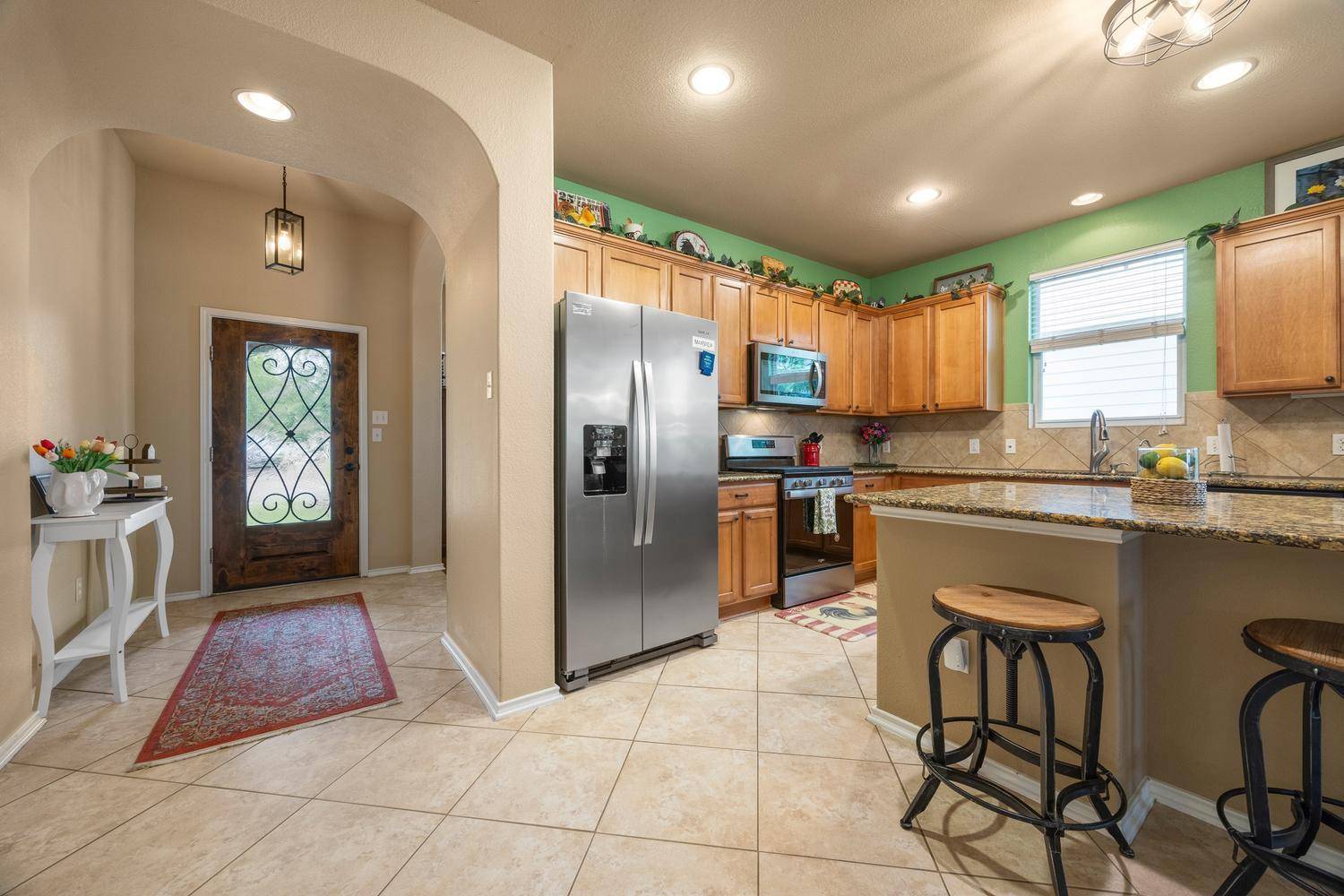 208 Birch DR, Kyle, TX 78640