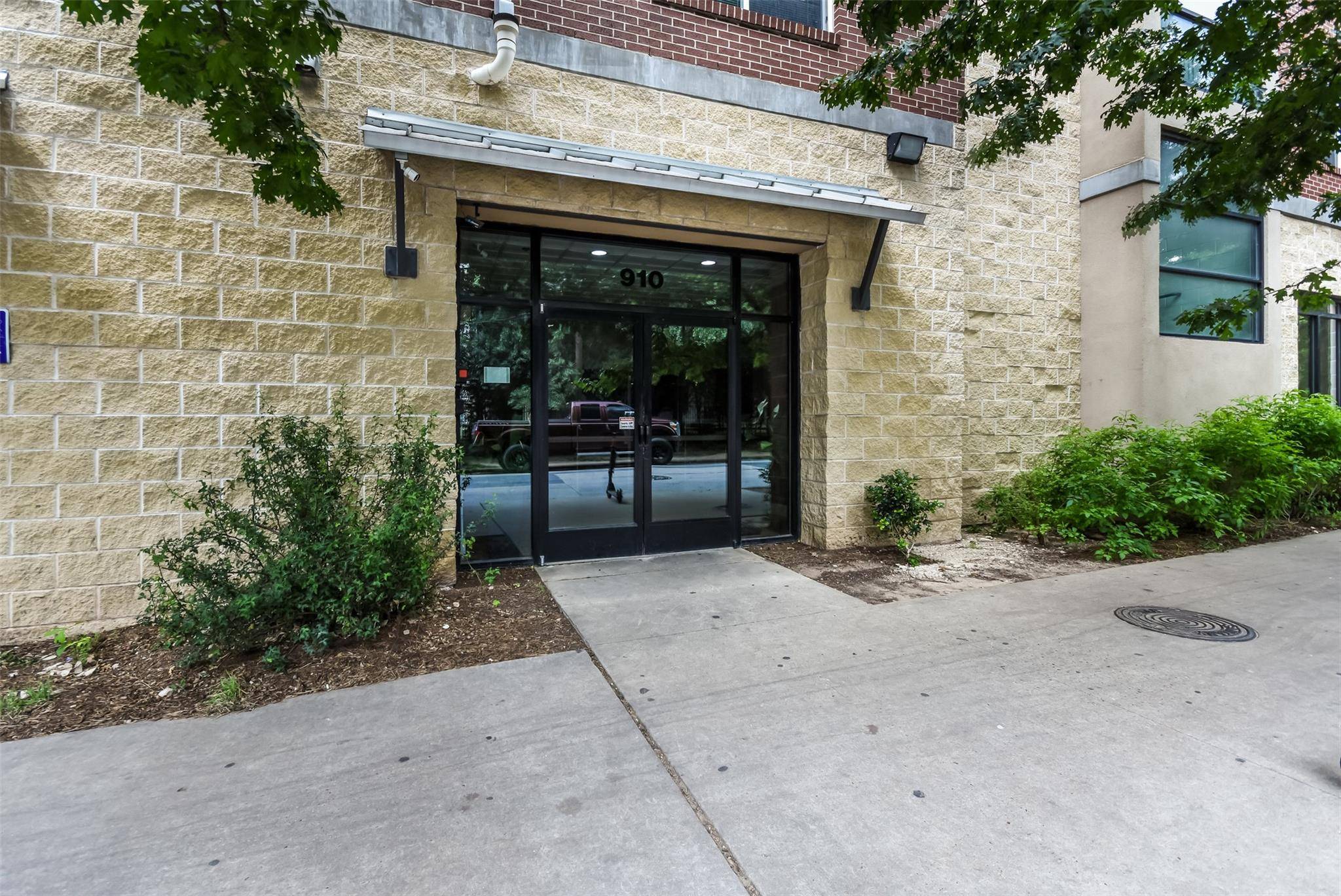 910 W 25th ST #503, Austin, TX 78705