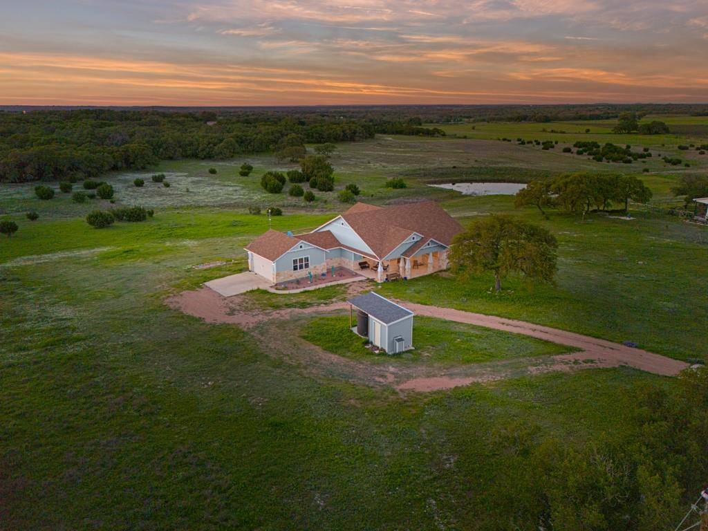 160 Red Stag CT, Lampasas, TX 76550