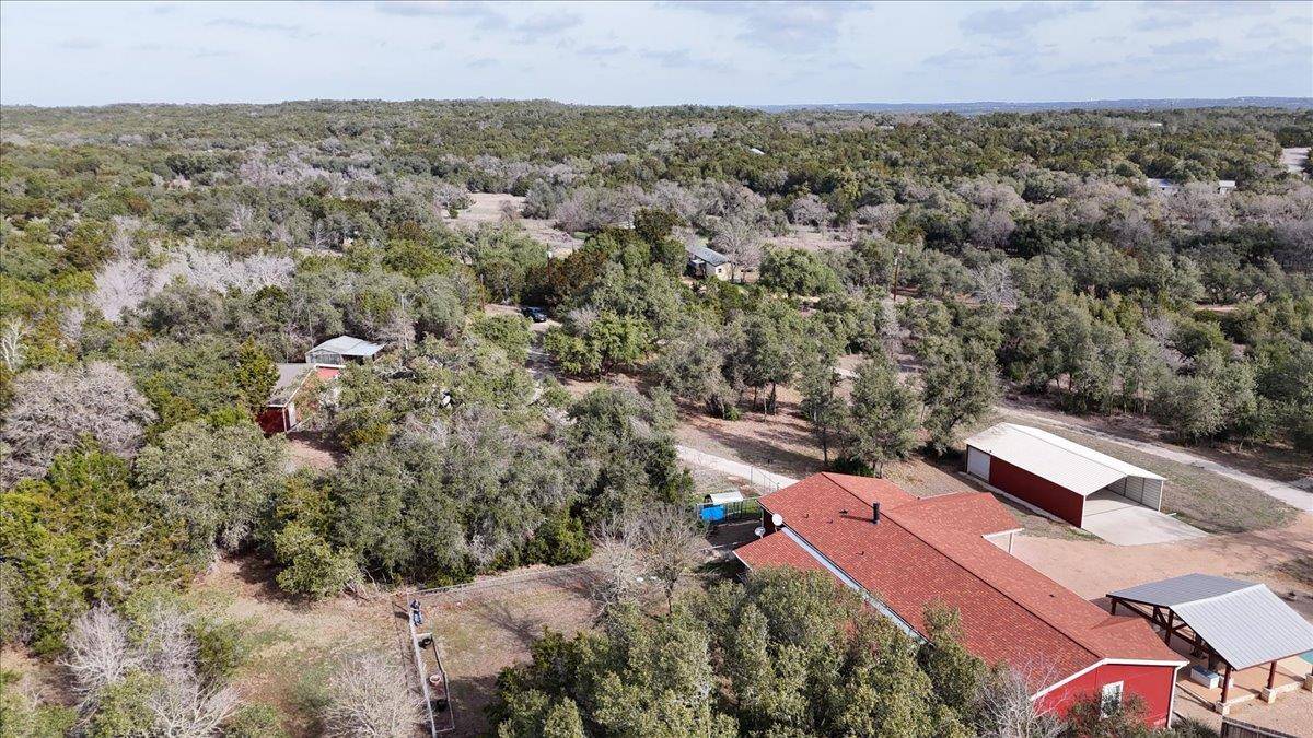 185 Trails End RD, Driftwood, TX 78620