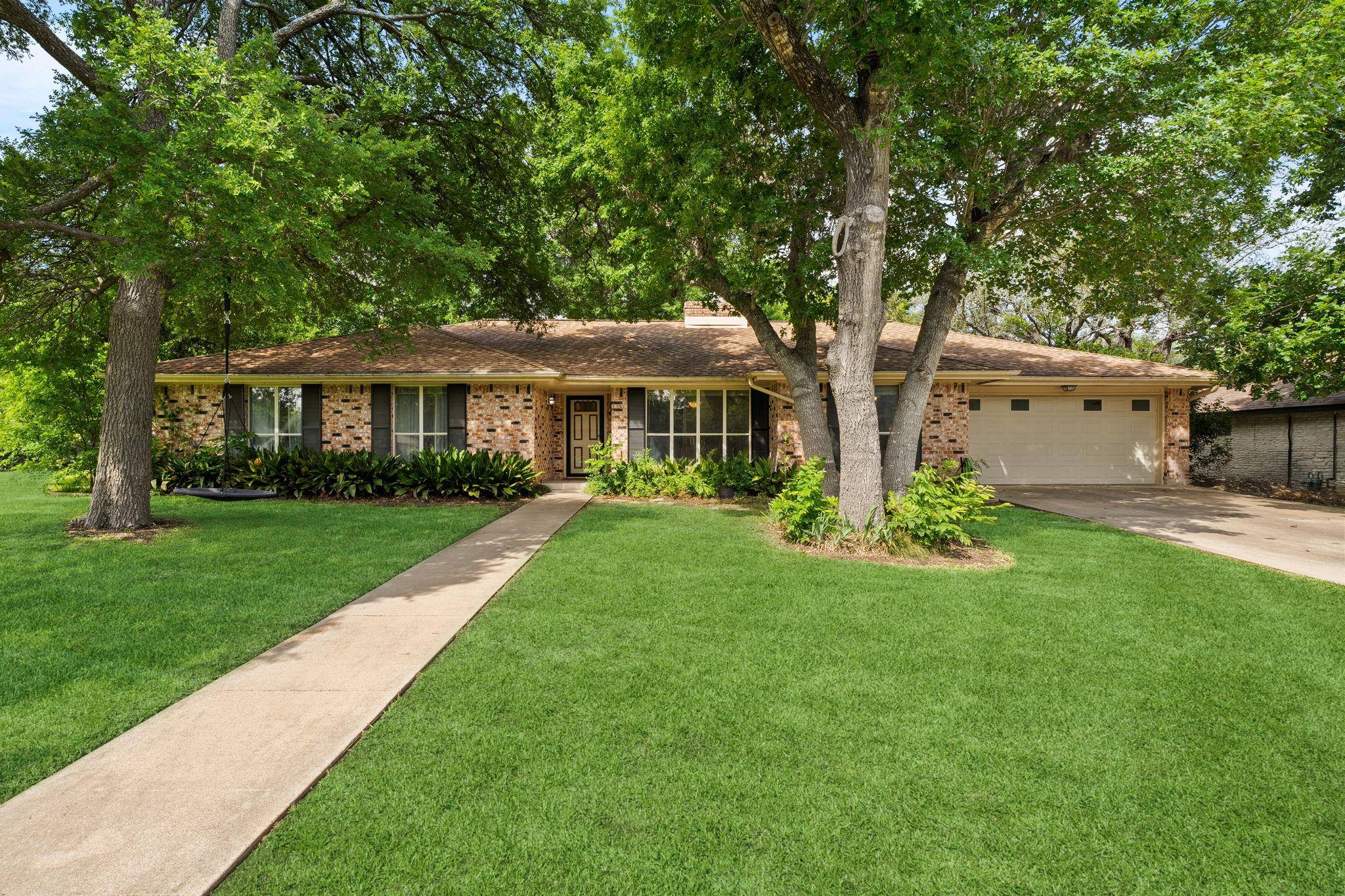 301 Tallwood DR, Georgetown, TX 78628
