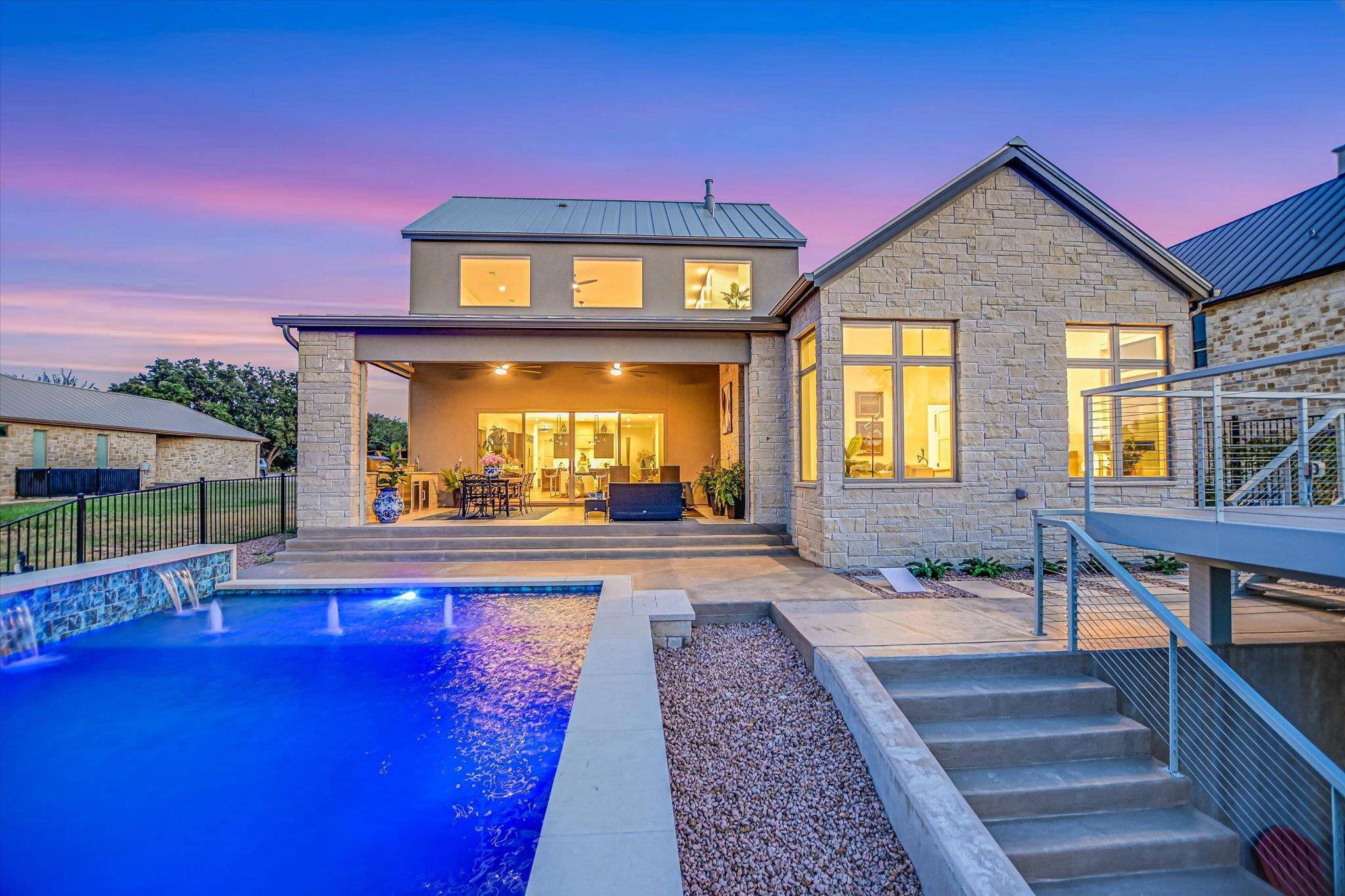 98 Wennmohs PL, Horseshoe Bay, TX 78657