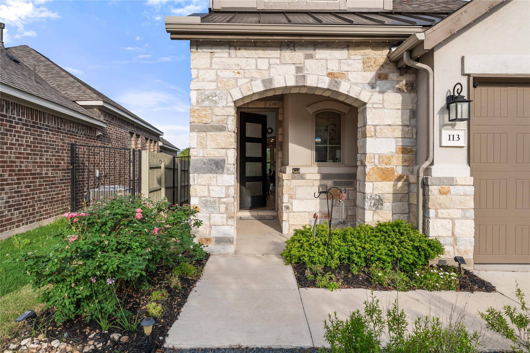 113 Dycus BND, Liberty Hill, TX 78642