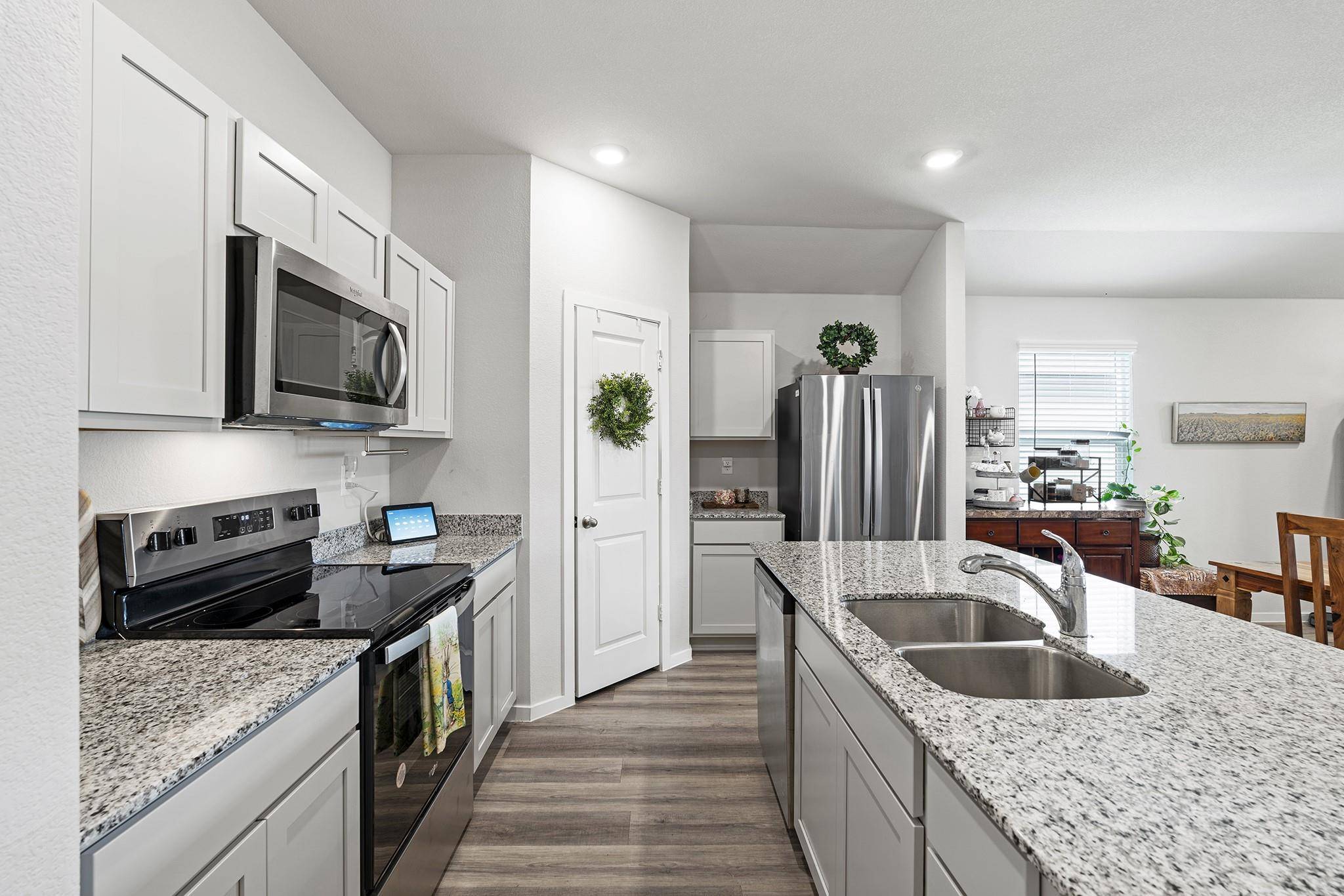 405 Perry PL, Rockdale, TX 76567