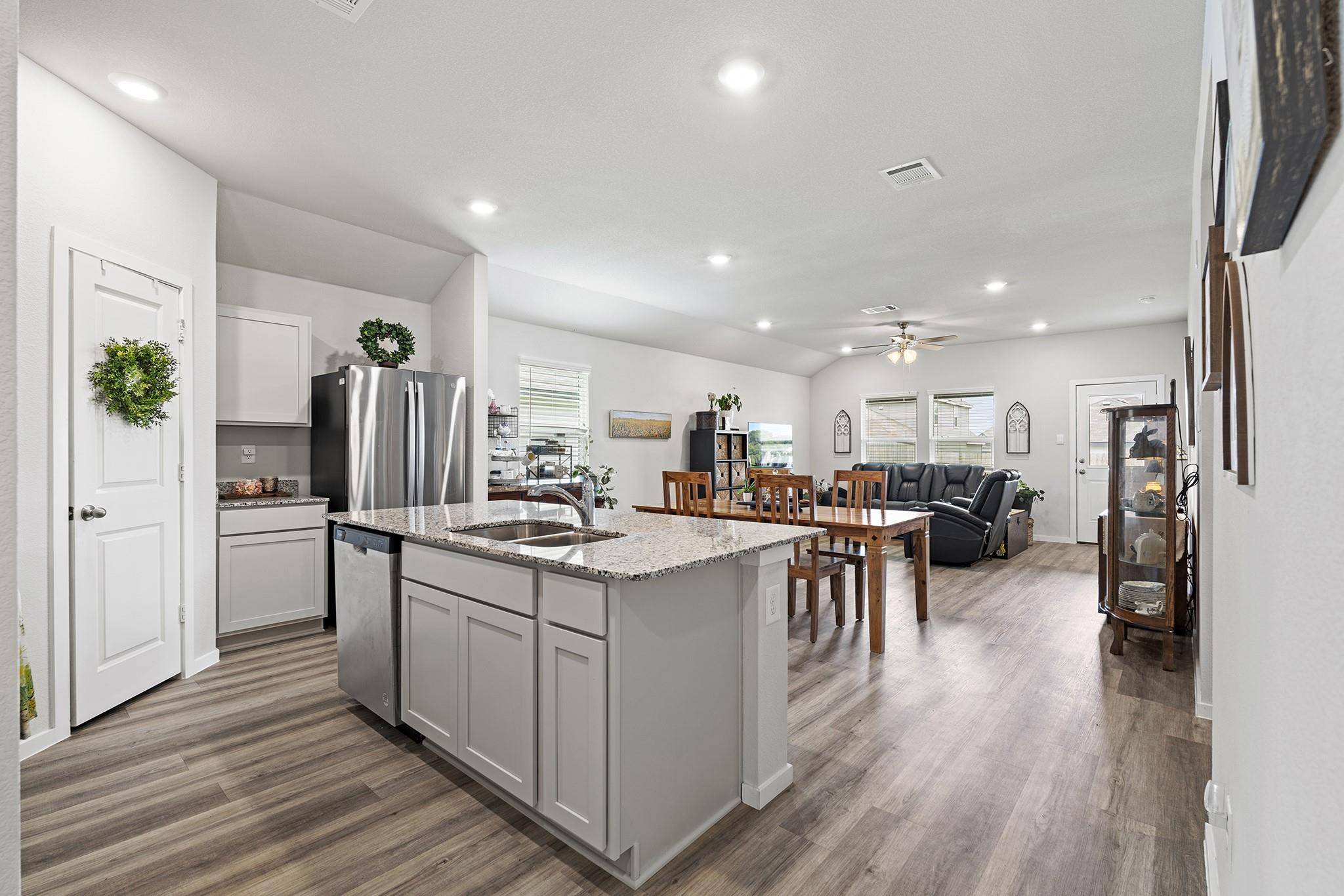 405 Perry PL, Rockdale, TX 76567