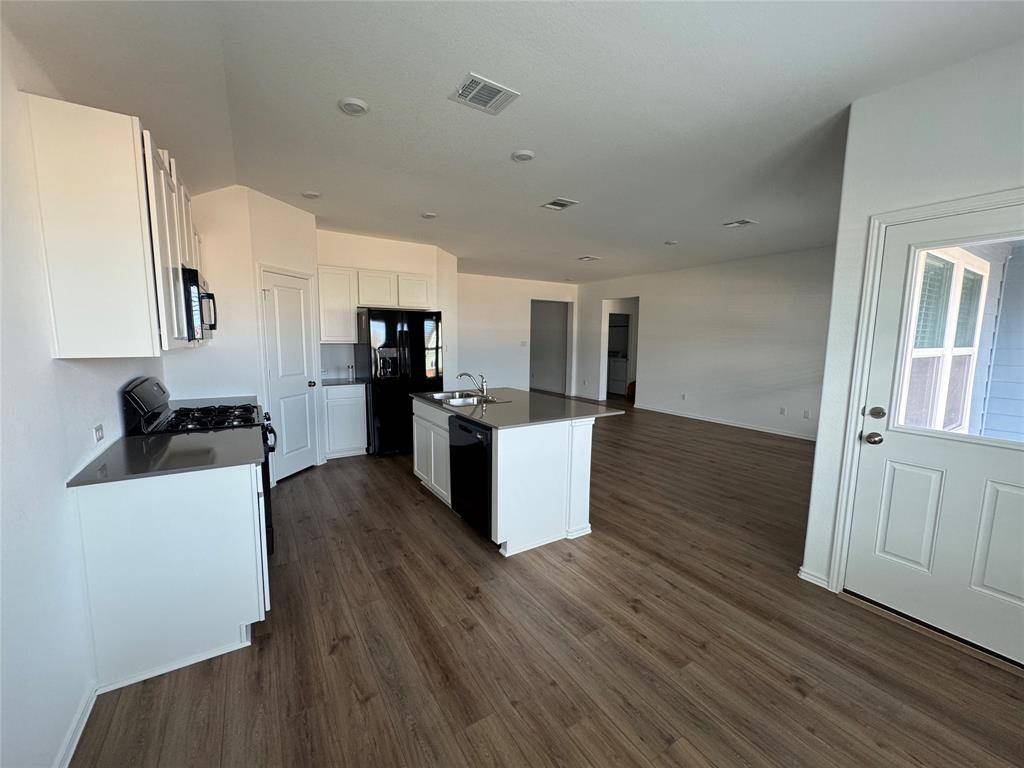 216 Jeffers, Kyle, TX 78640