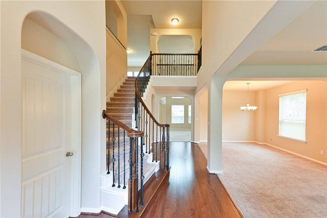 100 Lake Mineral Wells DR, Georgetown, TX 78628