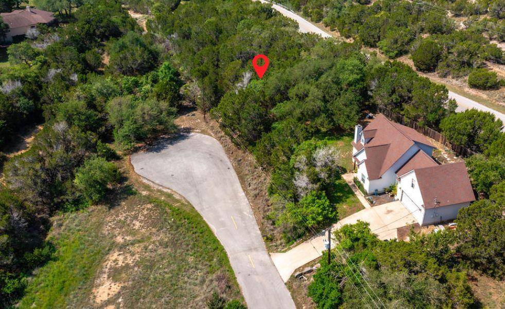 1306 Daviot DR, Spicewood, TX 78669