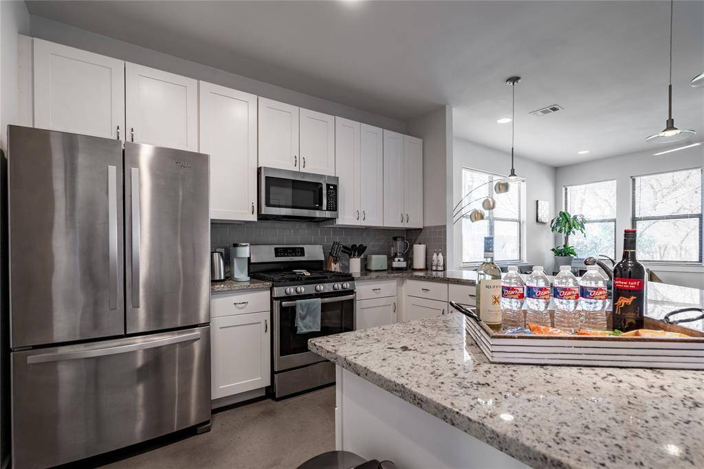 4702 Leslie Ave #A, Austin, TX 78721