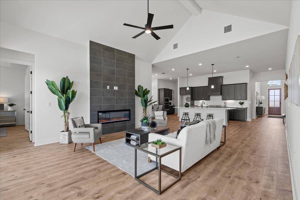 213 Firethorn RD, Marble Falls, TX 78654