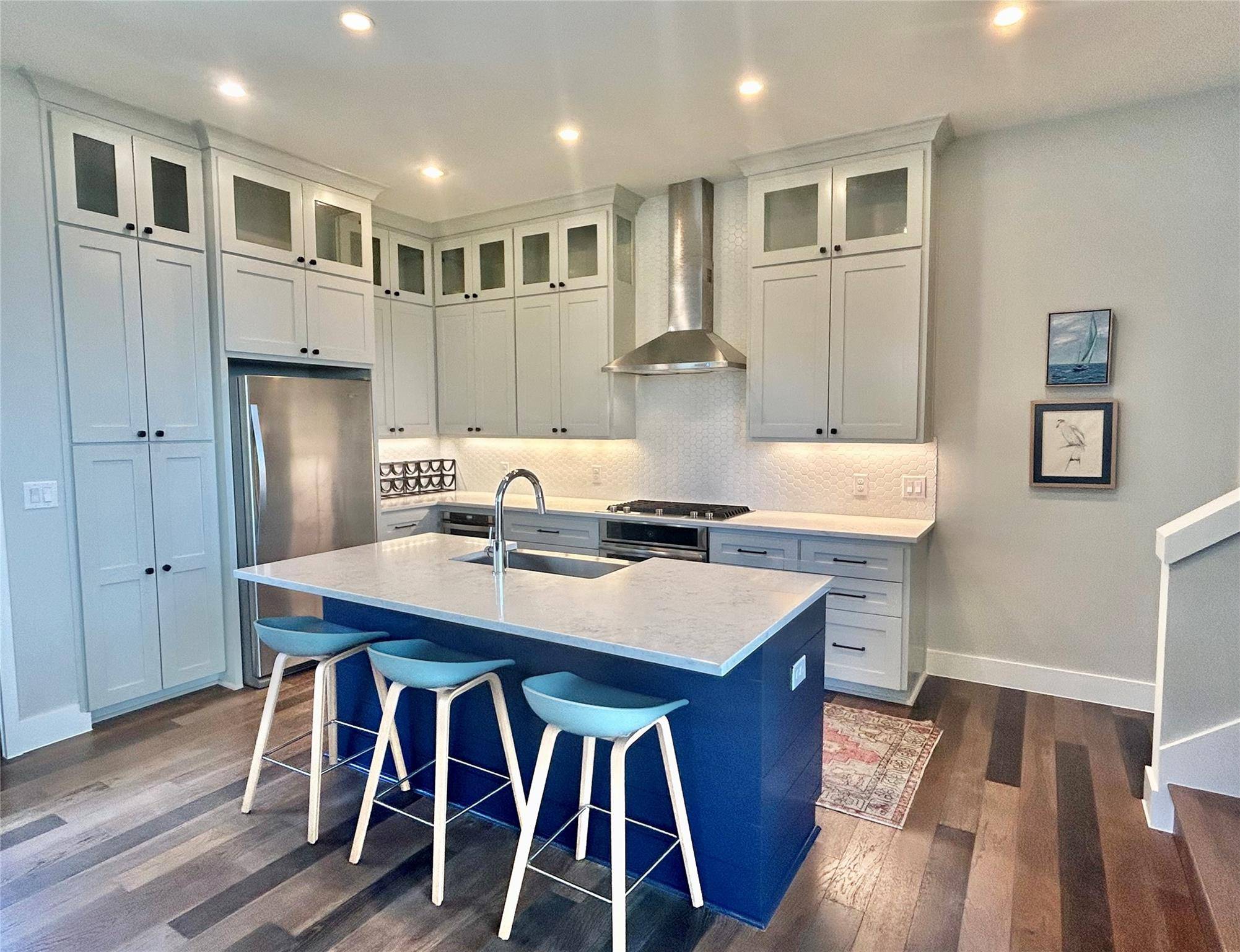 1201 W 39th 1/2 ST #B, Austin, TX 78756