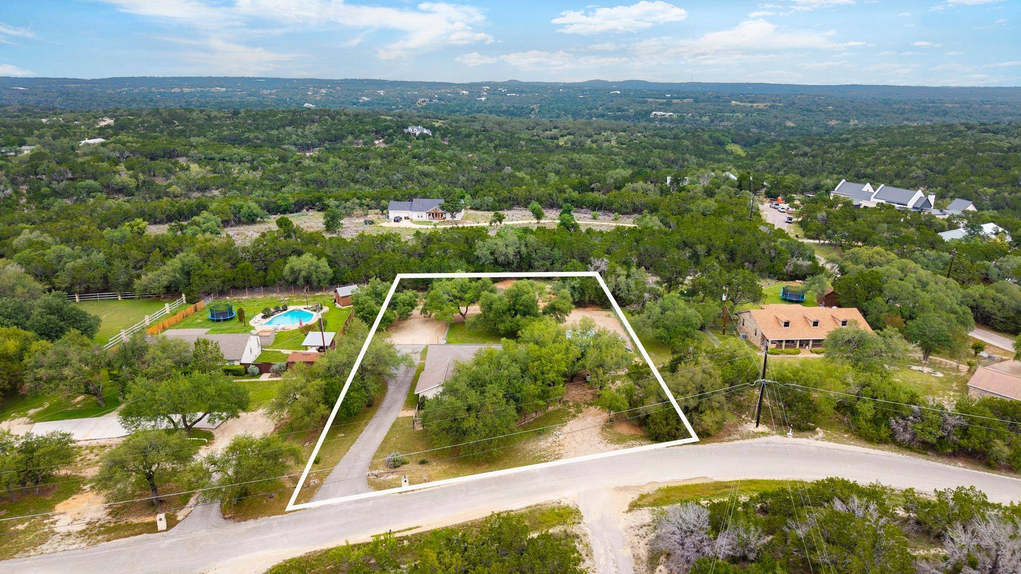 2110 Spring Valley DR, Dripping Springs, TX 78620
