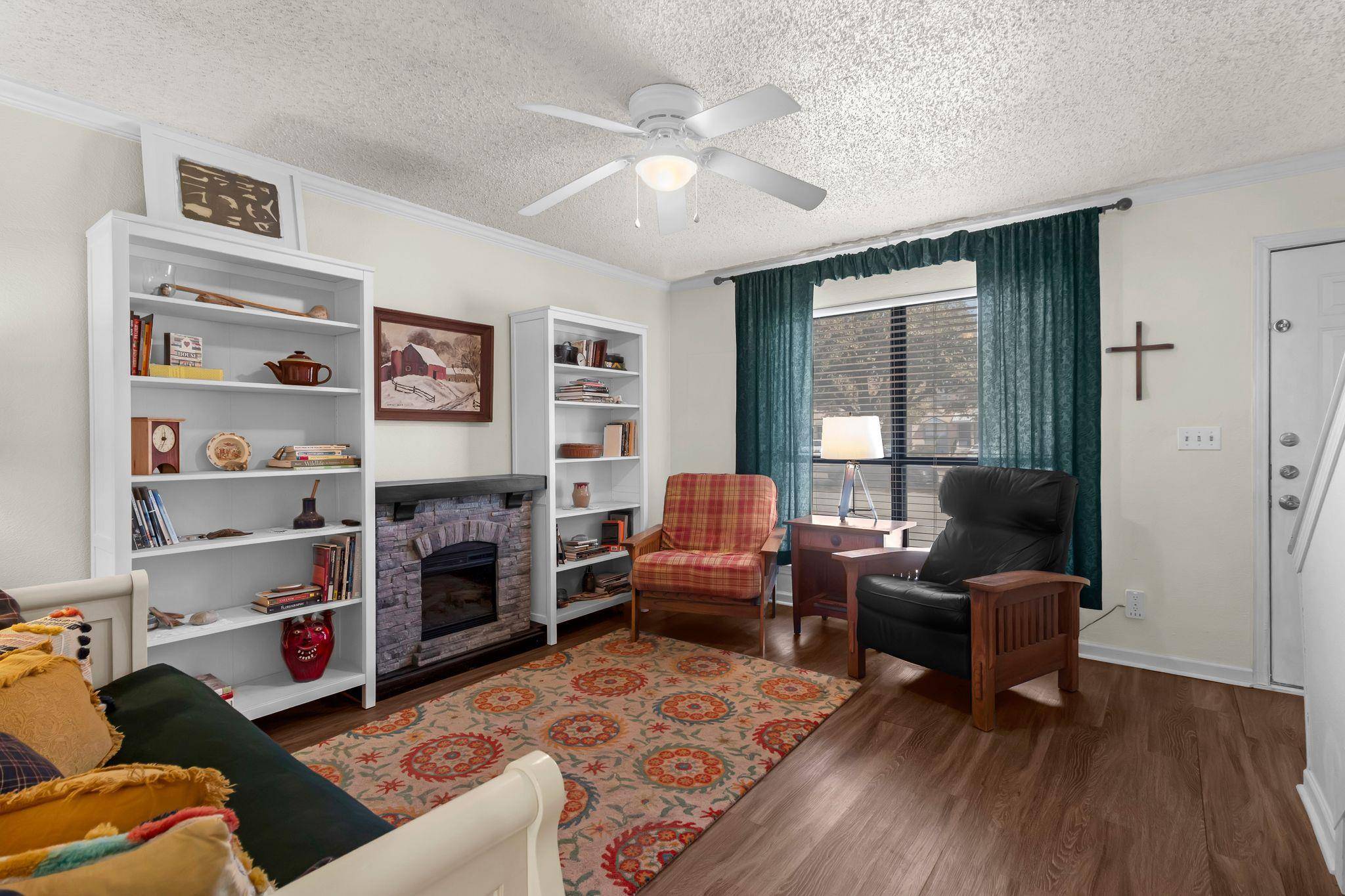 3008 Whisper Oaks LN #B, Georgetown, TX 78628