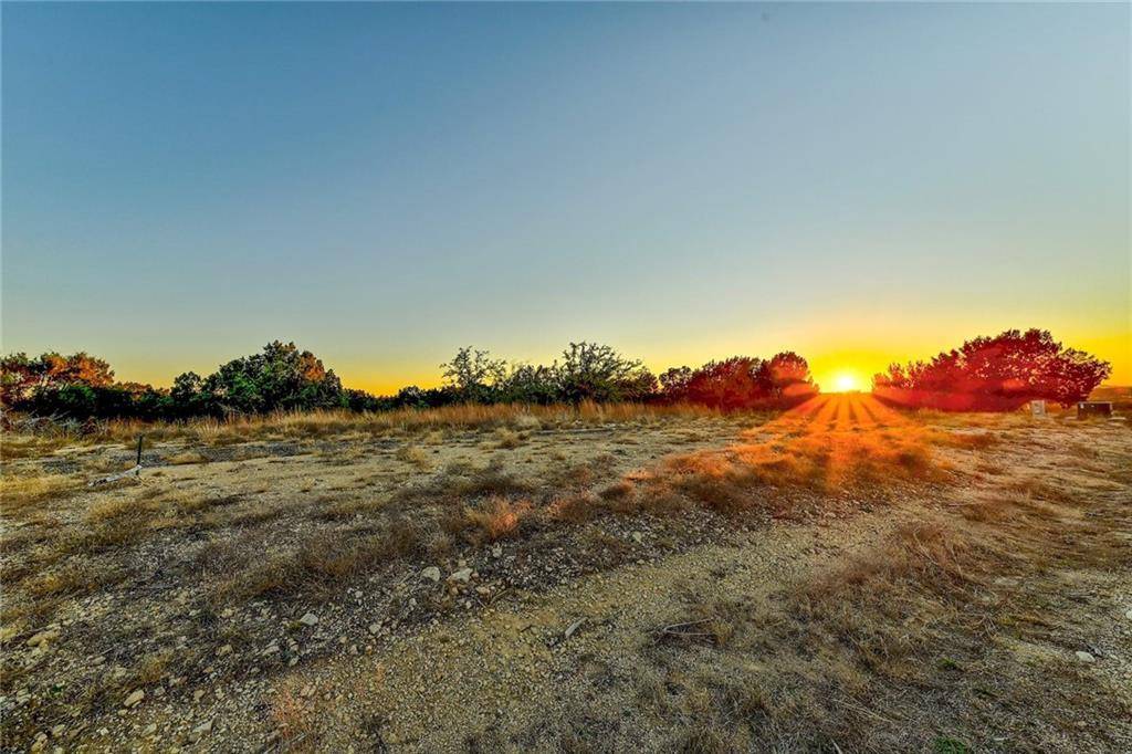485 Vail River RD, Dripping Springs, TX 78620