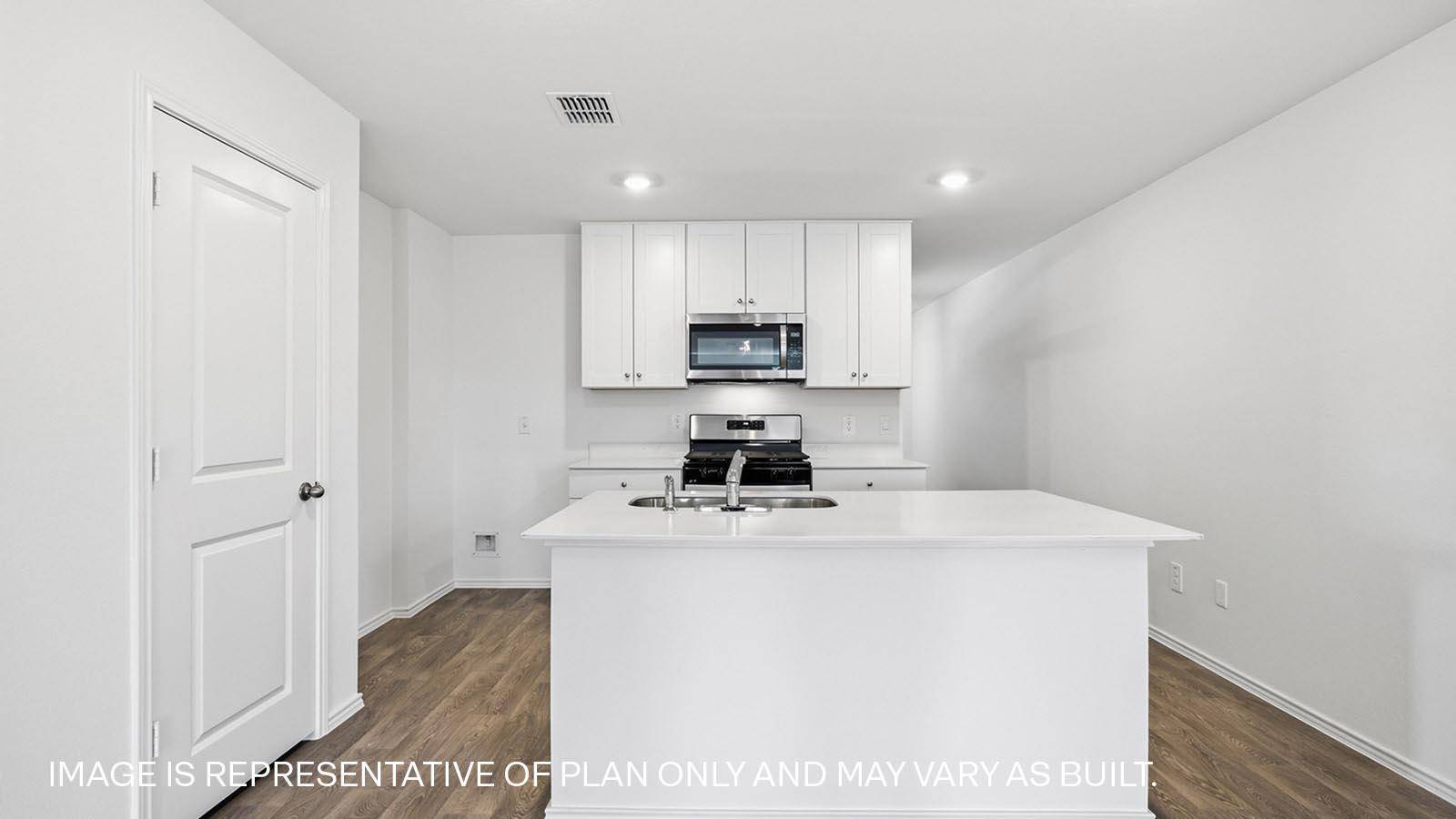 390 Ebbsfleet DR, Uhland, TX 78640