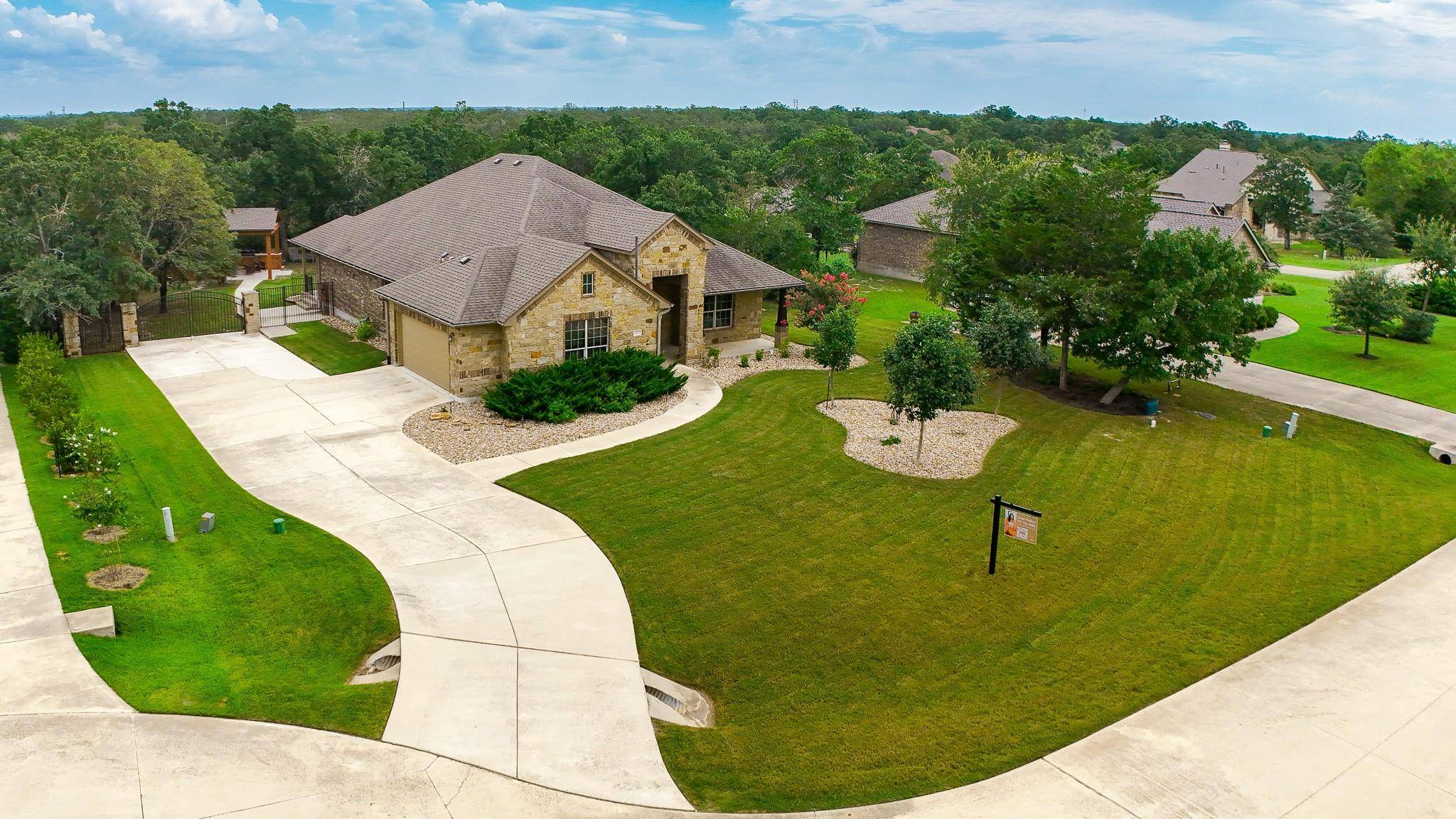 107 Tylee CIR, Bastrop, TX 78602
