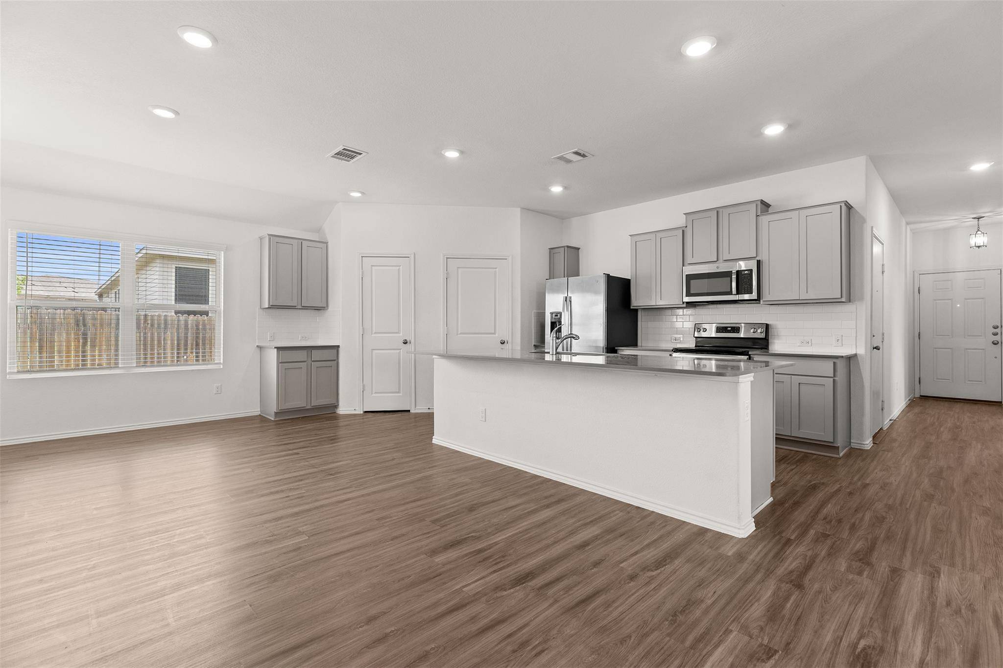 509 Callisto CT, Jarrell, TX 76537