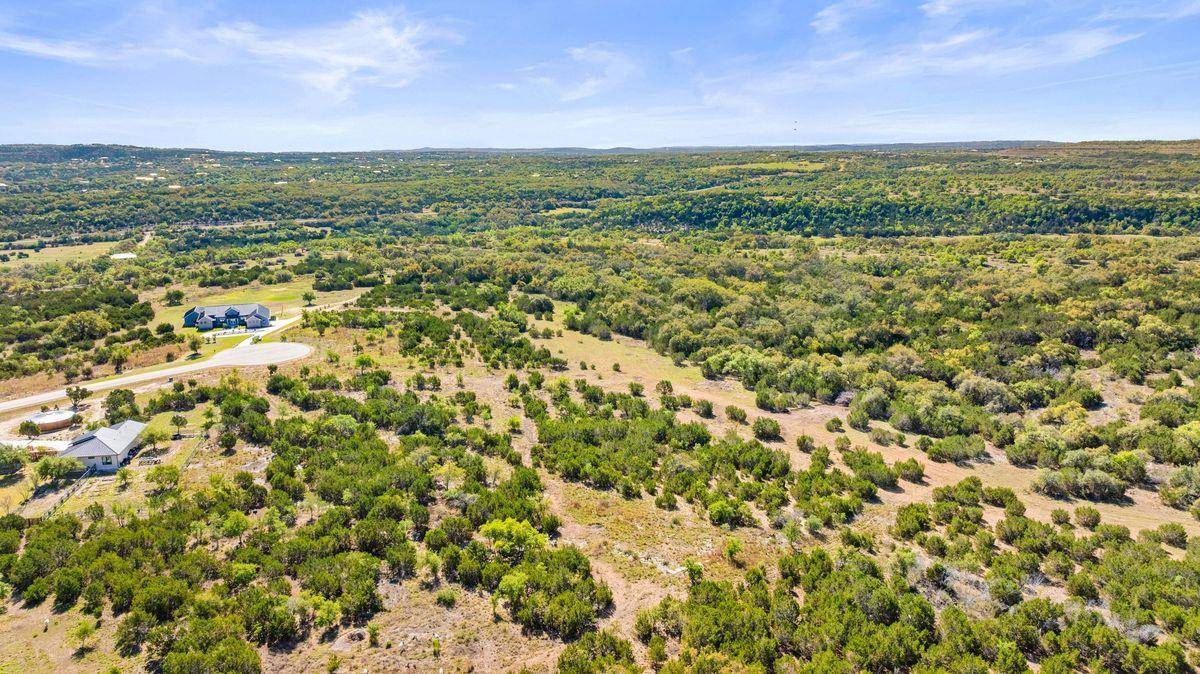 83 S Flat Rock WAY, Johnson City, TX 78636