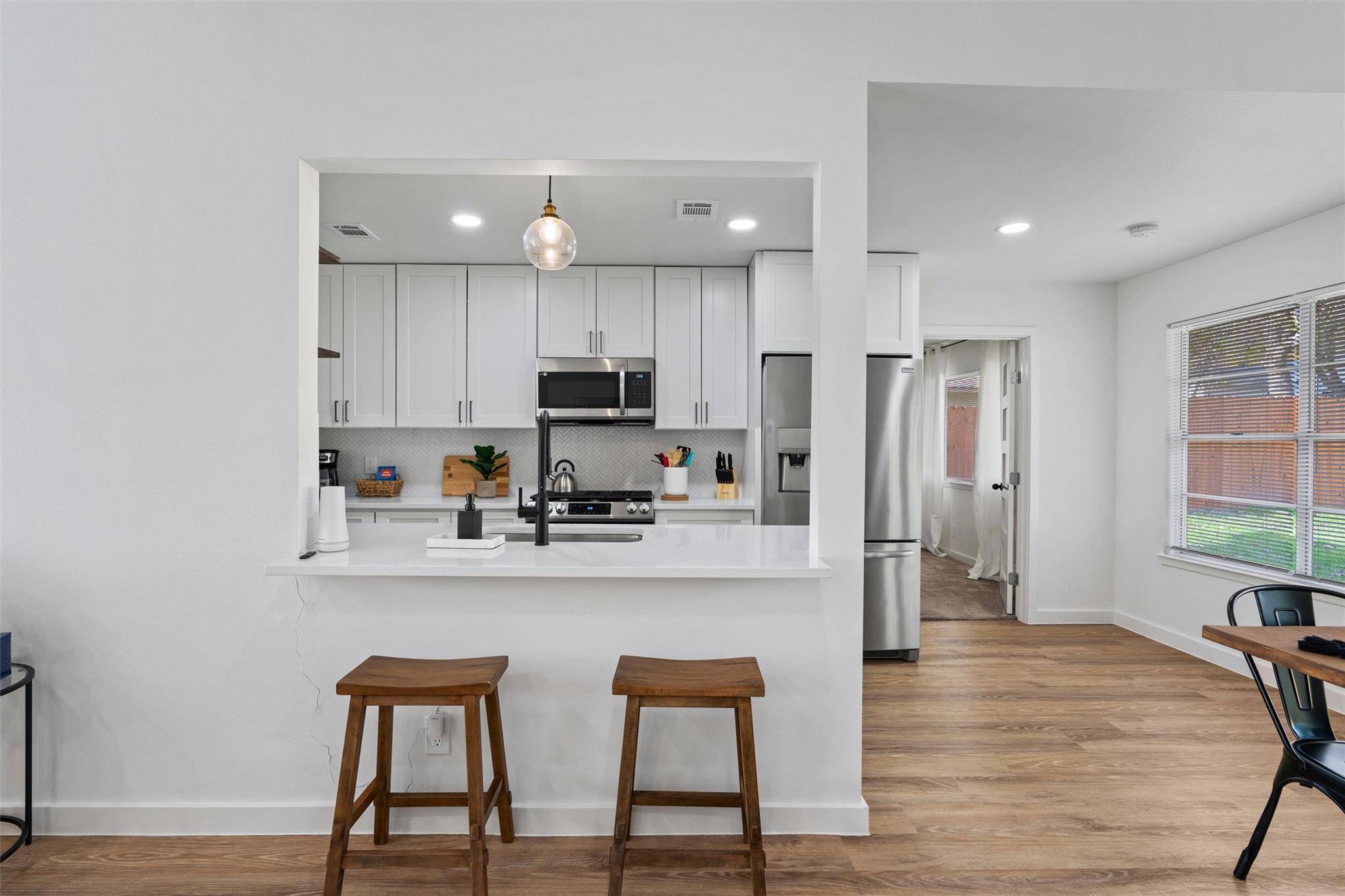800 Huntingdon PL, Austin, TX 78745