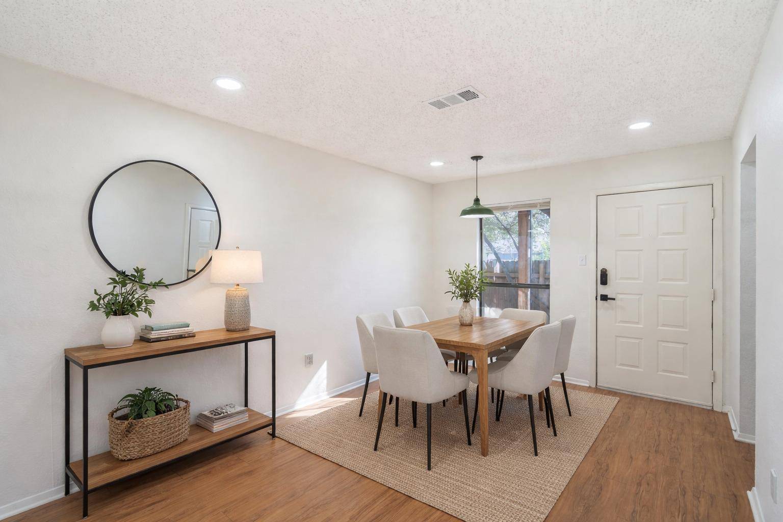 4701 Red River ST #102, Austin, TX 78751