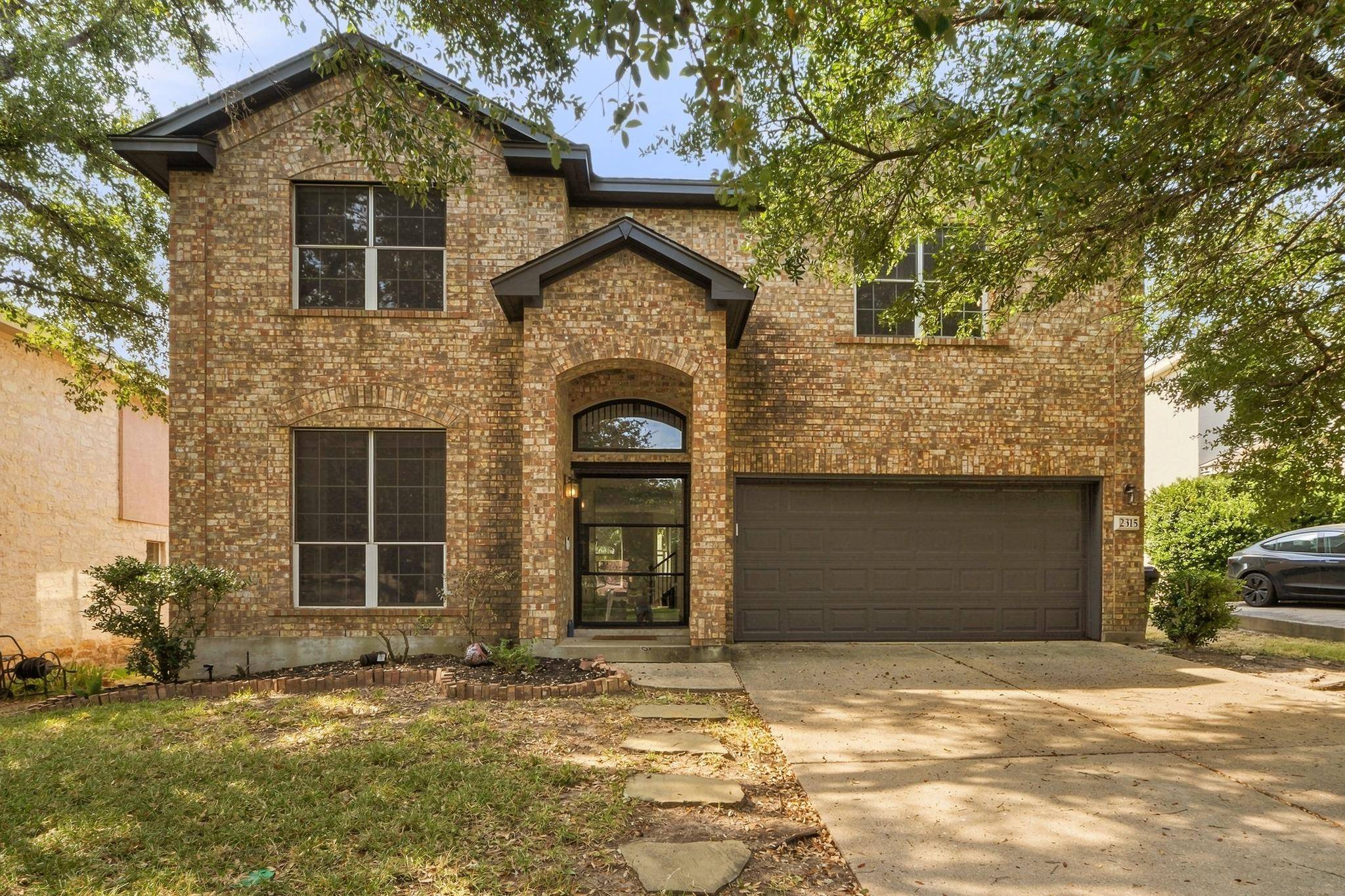 2315 Arnie LN, Round Rock, TX 78664