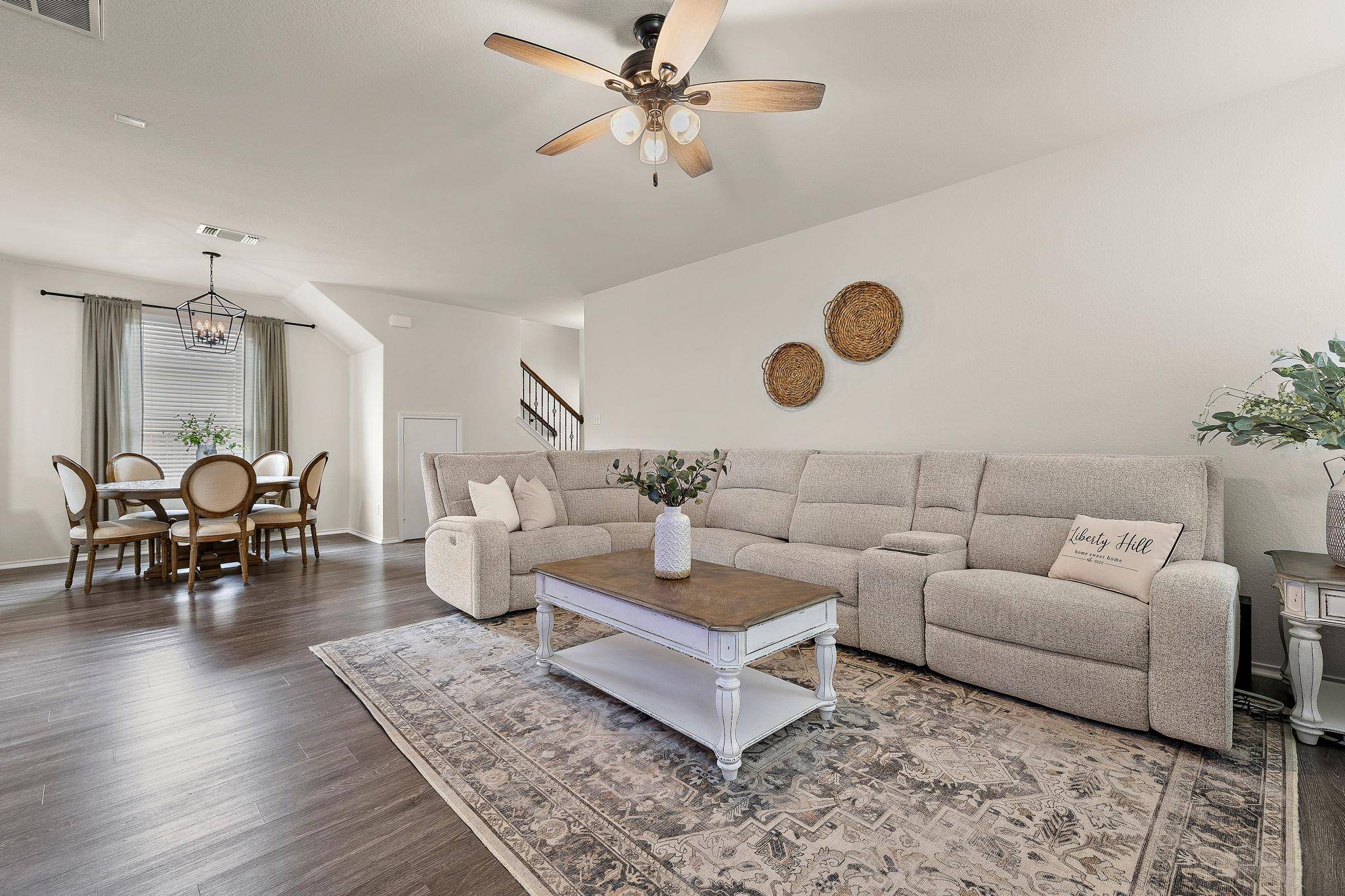 241 La Dera DR, Liberty Hill, TX 78642