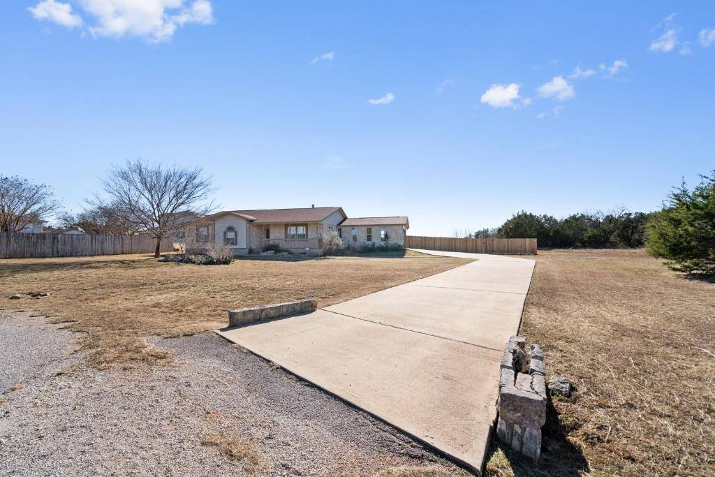 2301 Red Bird CV, Lago Vista, TX 78645
