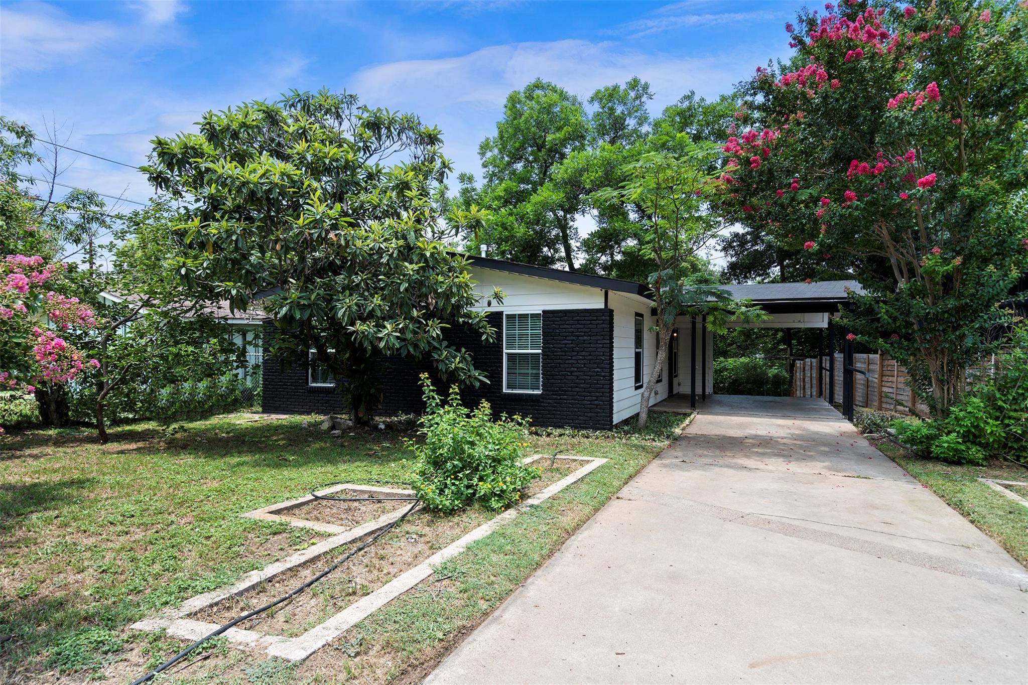 3002 Brinwood Ave, Austin, TX 78704