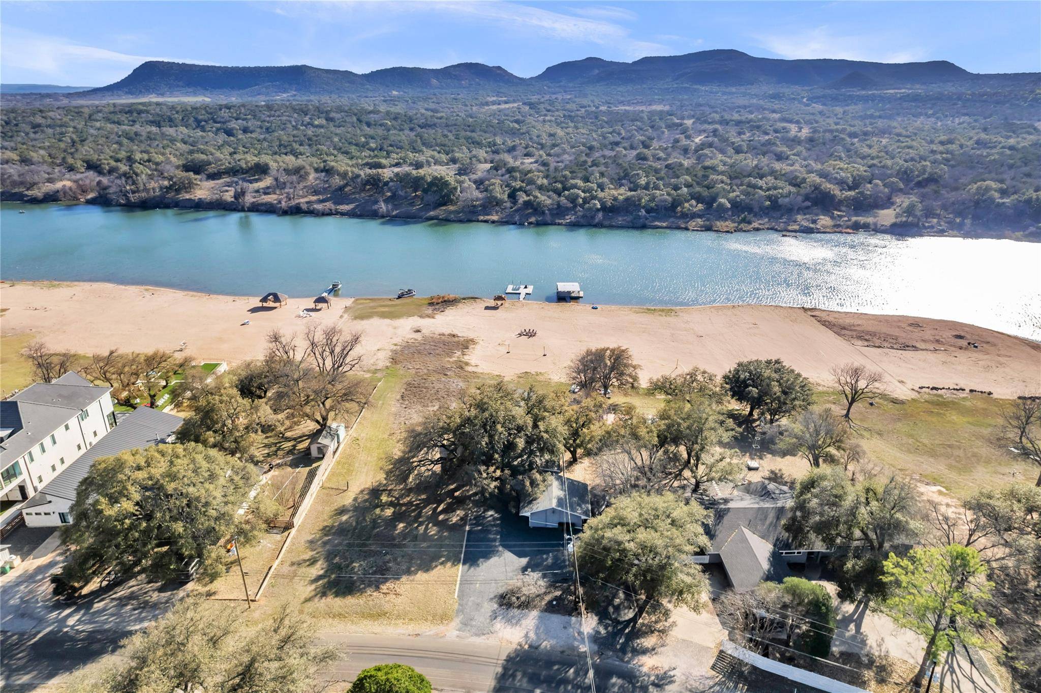 4306 River Oaks DR, Kingsland, TX 78639