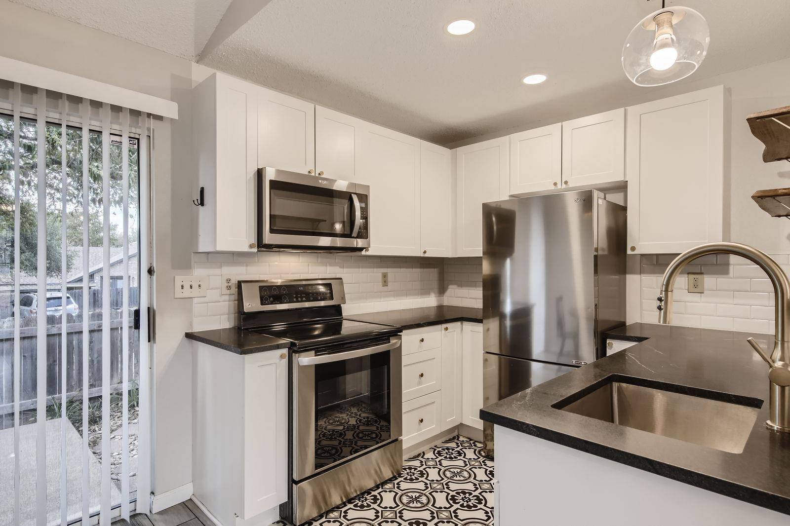 1015 E Yager LN #141, Austin, TX 78753