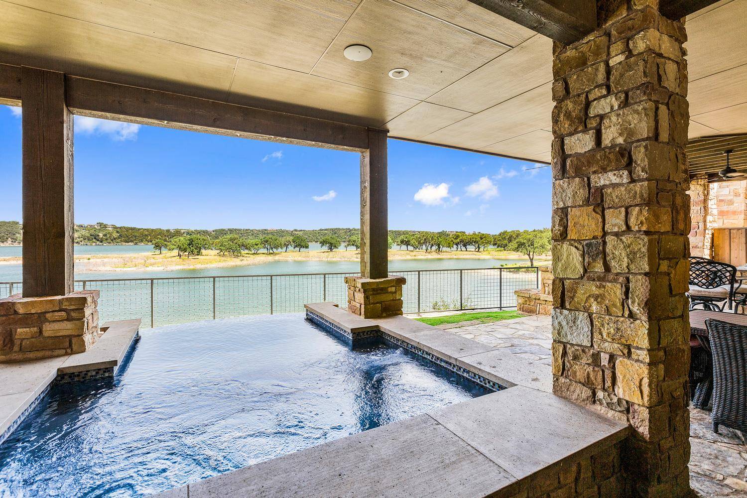 2217 Seabiscuit CV #113, Spicewood, TX 78669
