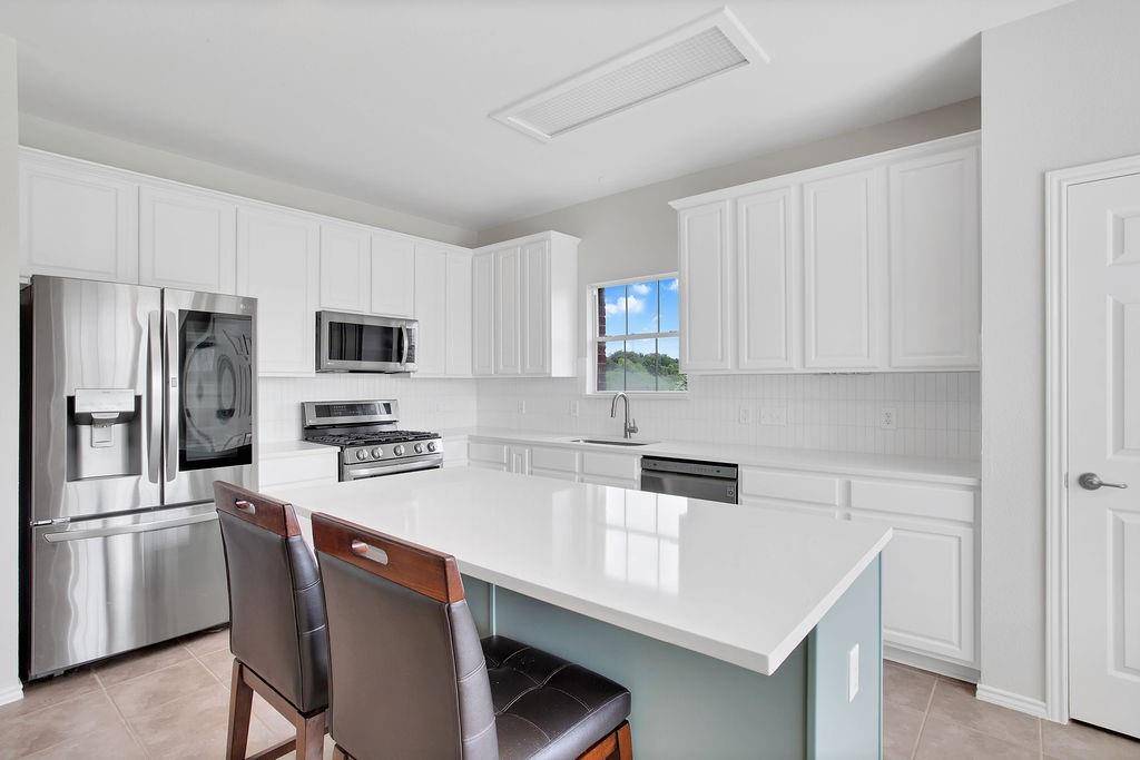 10720 Finsbury DR, Austin, TX 78748