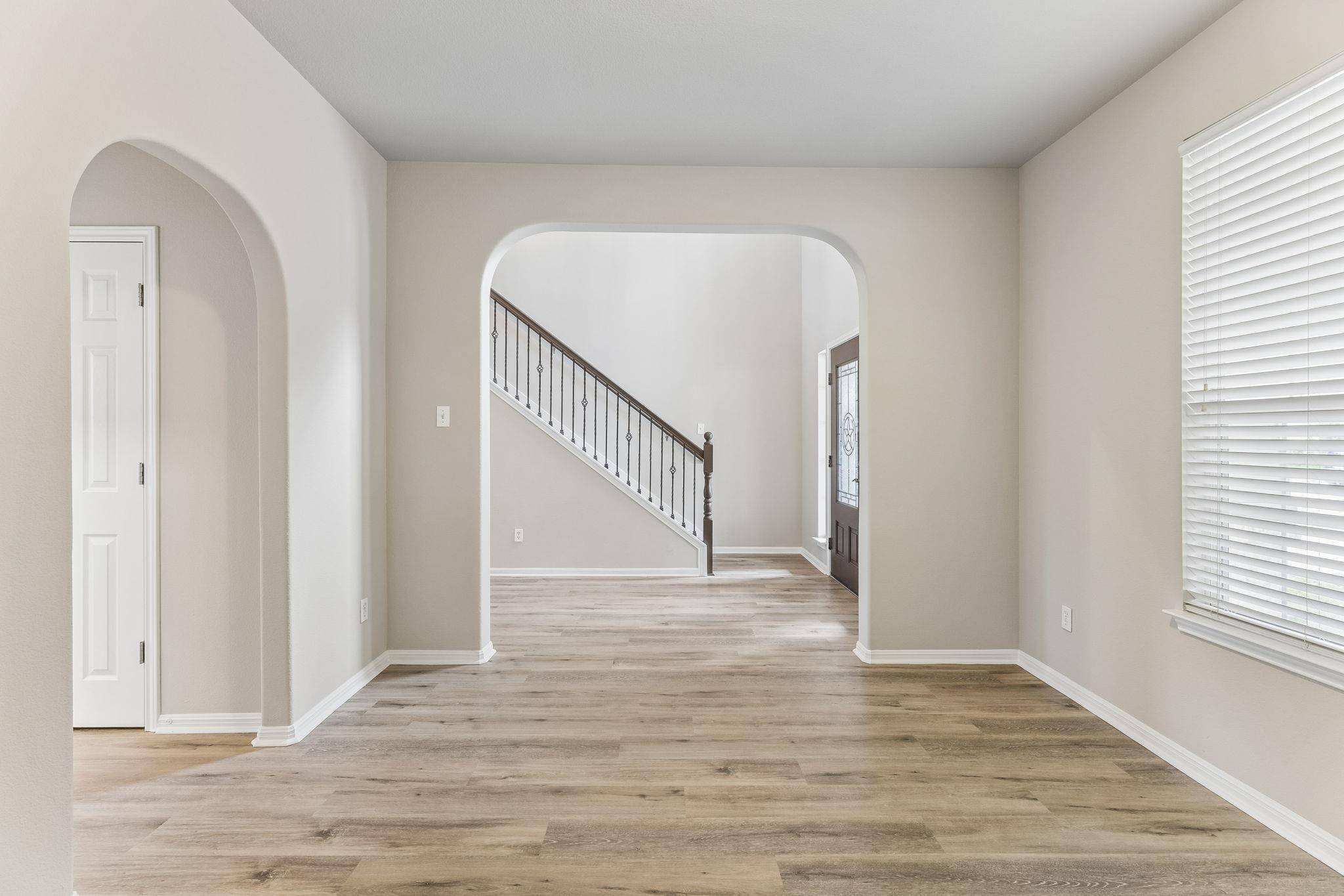 391 Middle CRK, Buda, TX 78610