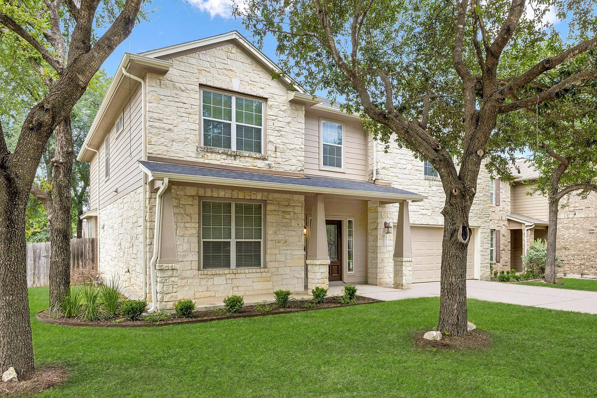 391 Middle CRK, Buda, TX 78610