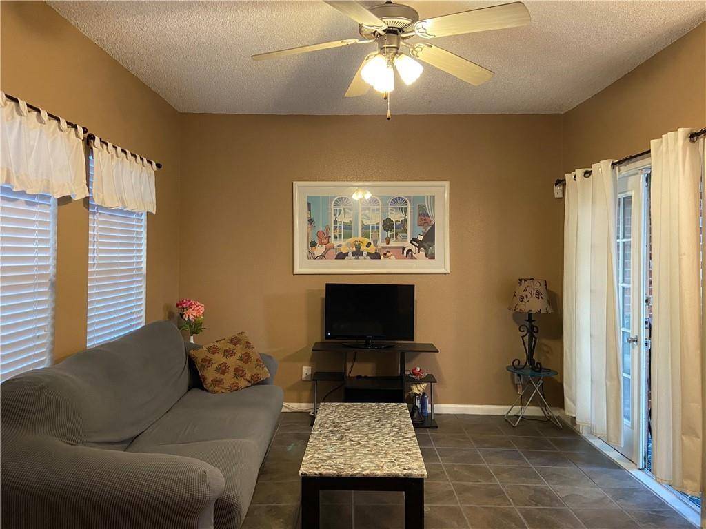 712 W 21st ST #303, Austin, TX 78705