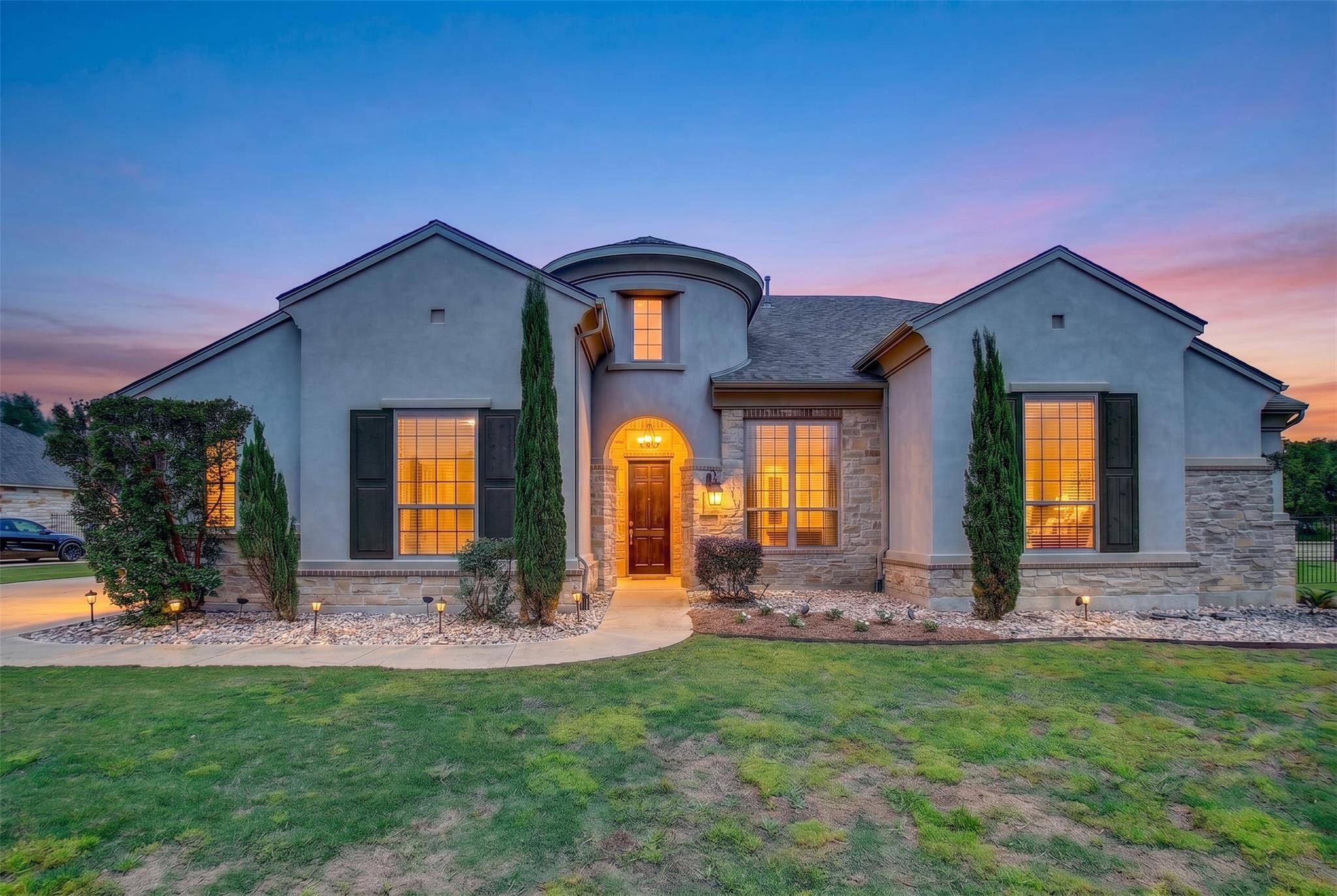 312 Flintlock DR, Leander, TX 78641