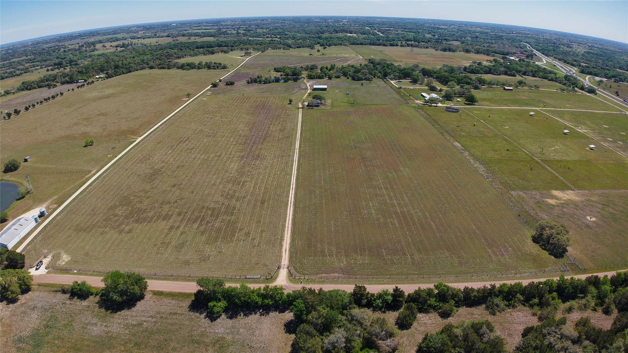 2745 Holub RD, Schulenburg, TX 78956