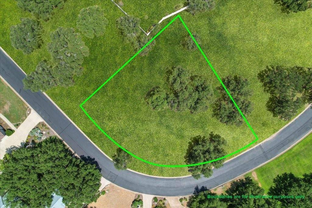 2504 Countryside CIR, Spicewood, TX 78669