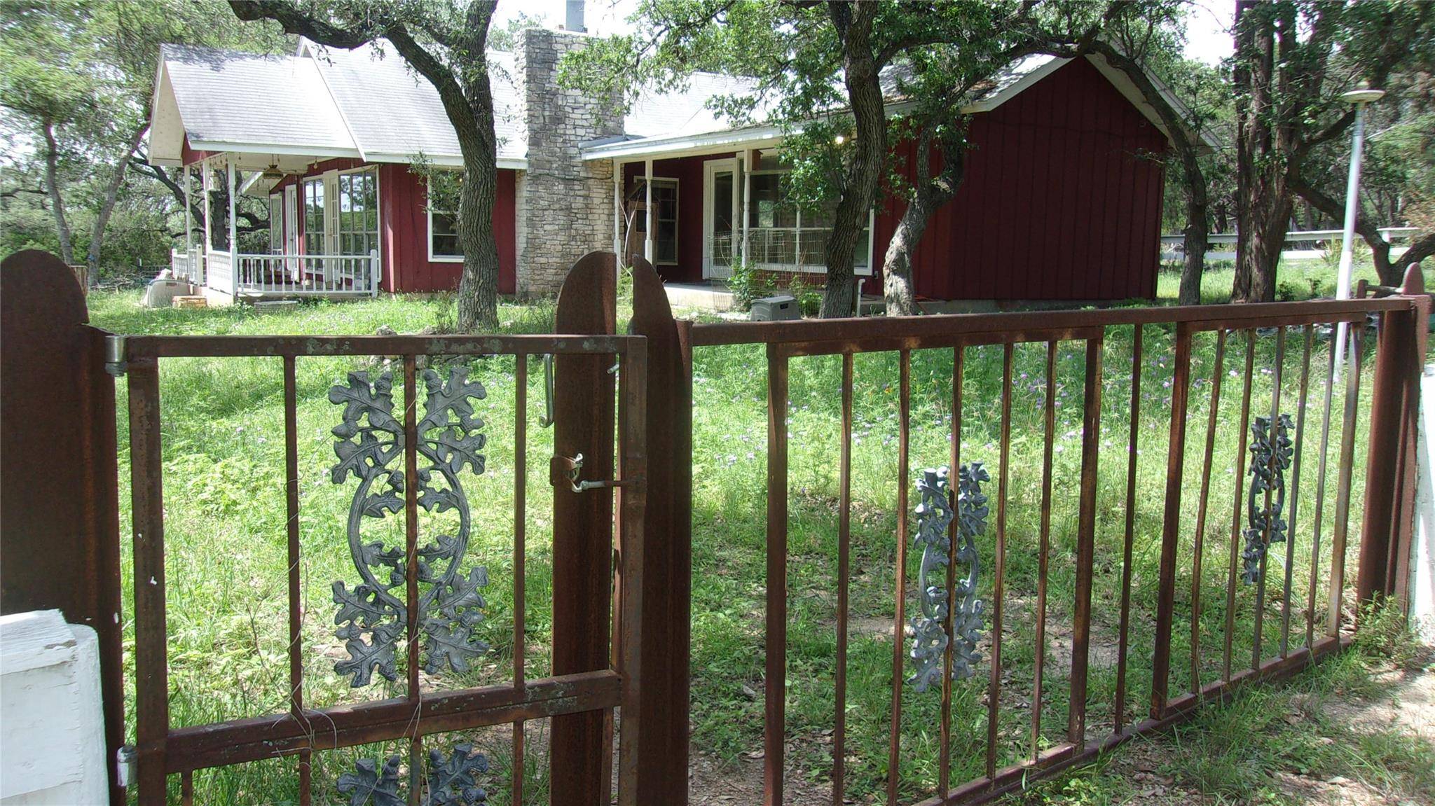 702 Cottonwood Creek RD, Dripping Springs, TX 78620