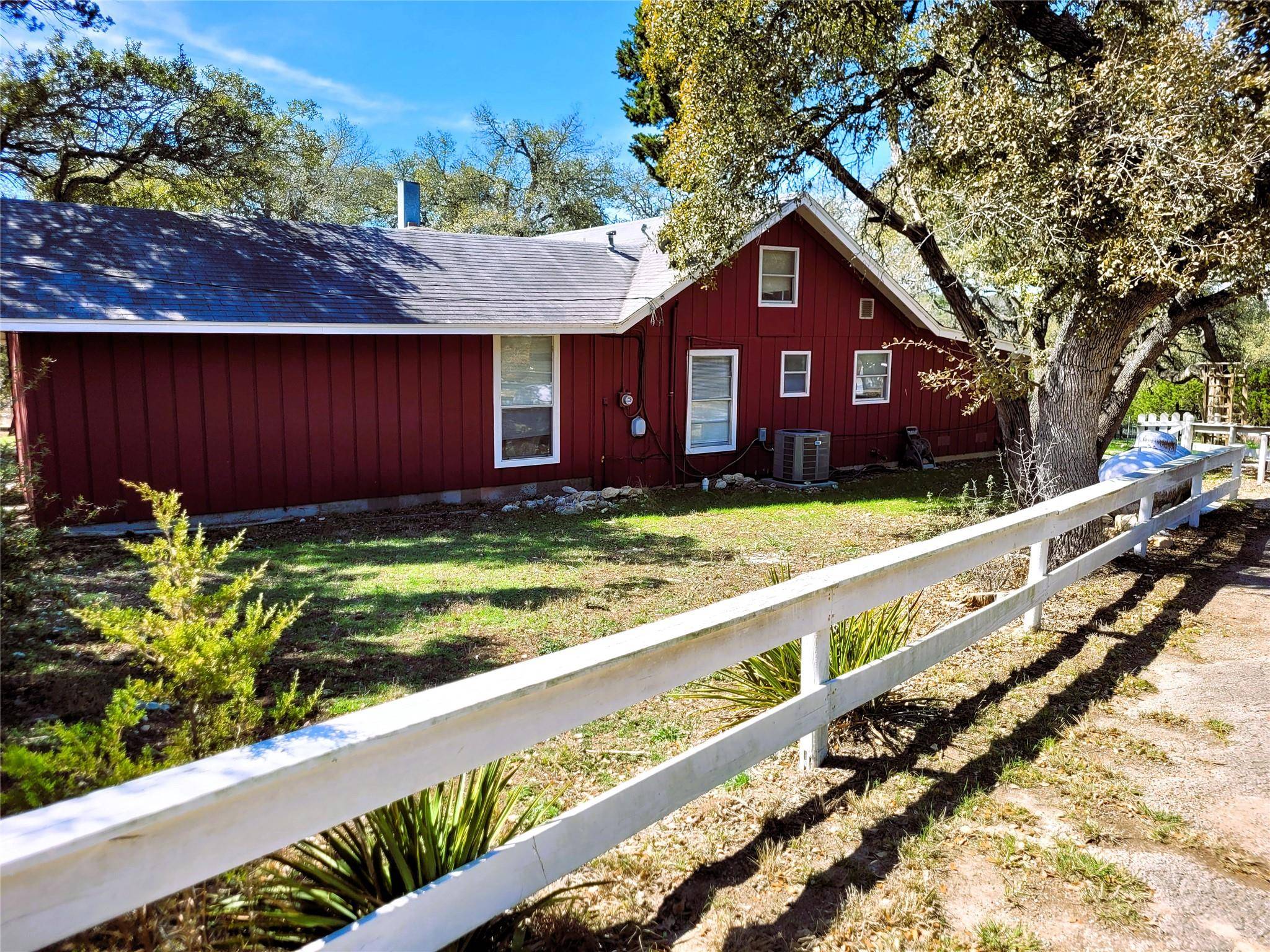 702 Cottonwood Creek RD, Dripping Springs, TX 78620
