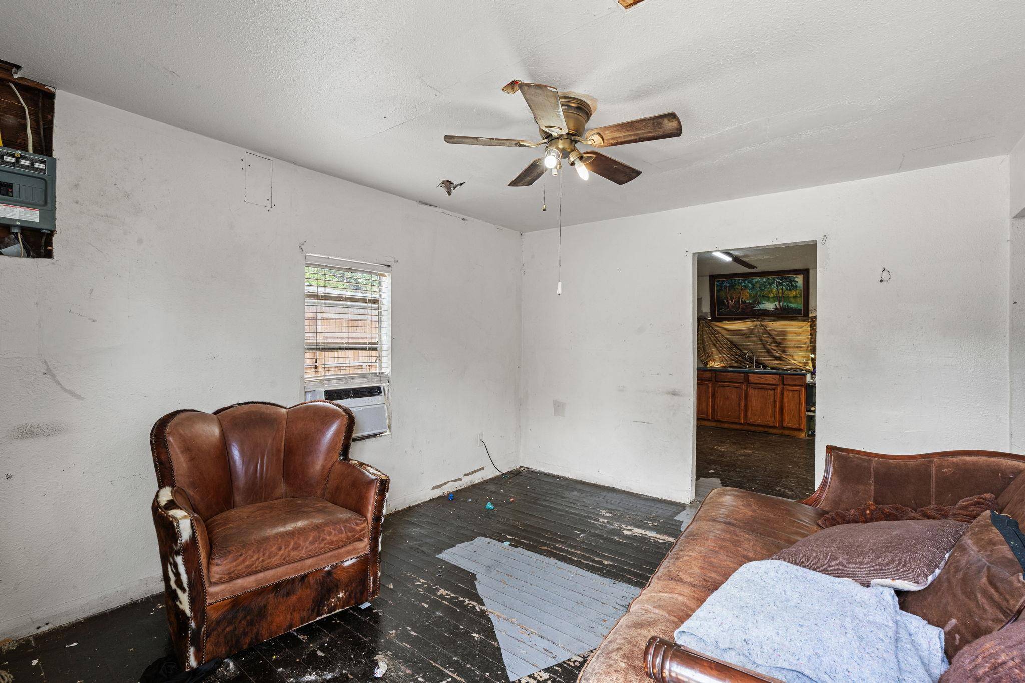 1130 Gravel ST, San Marcos, TX 78666