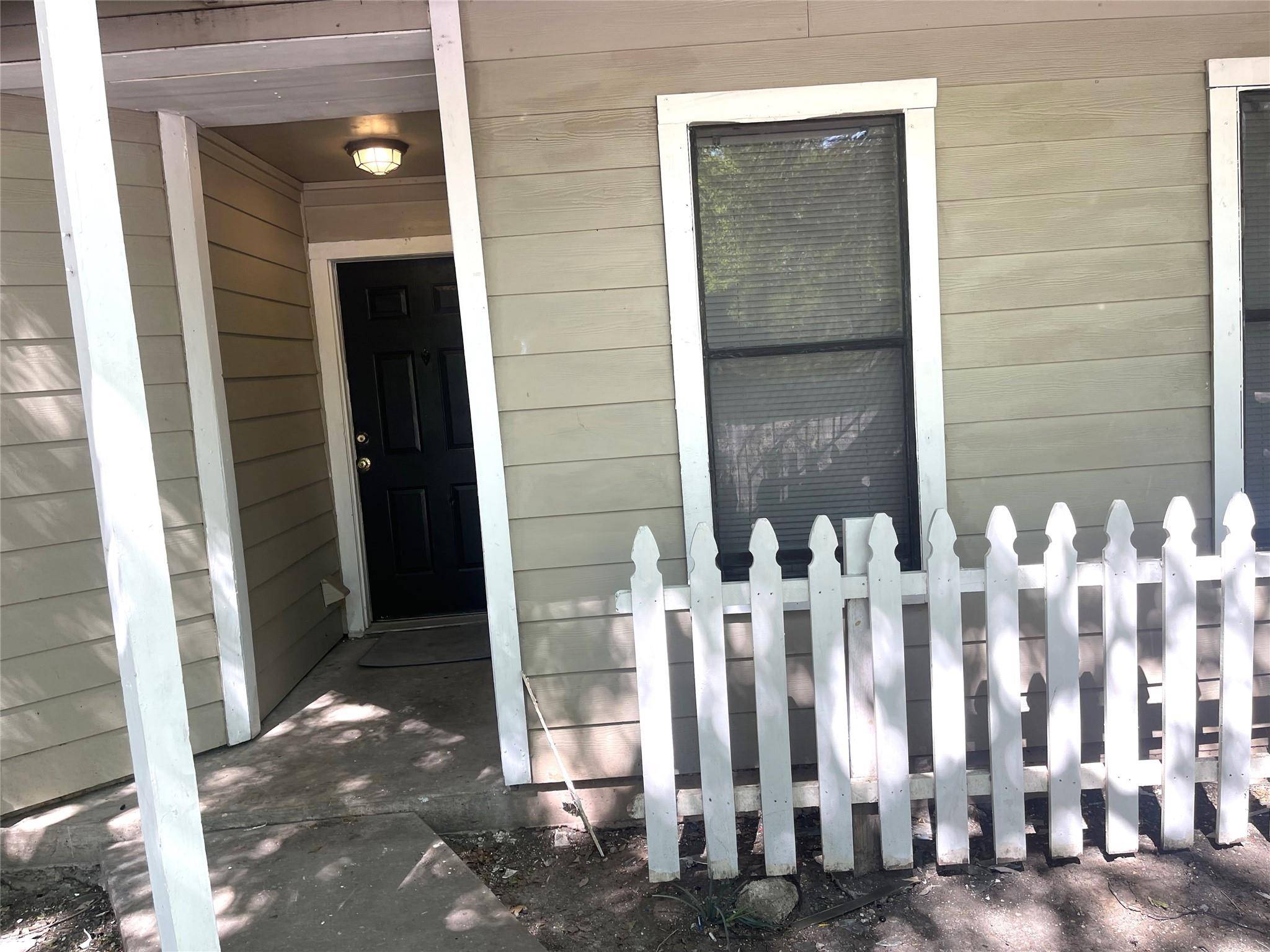 1902 West Loop LOOP #A-1, Austin, TX 78758
