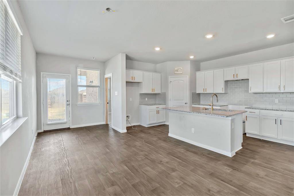 226 Coralbean DR, Kyle, TX 78640