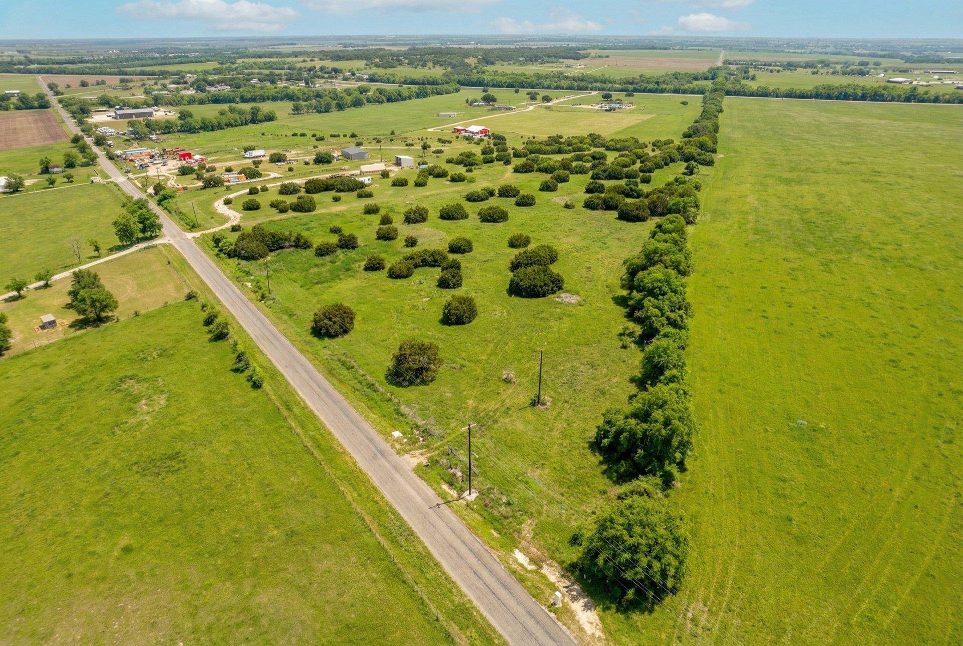 562 County Road 154, Georgetown, TX 78626